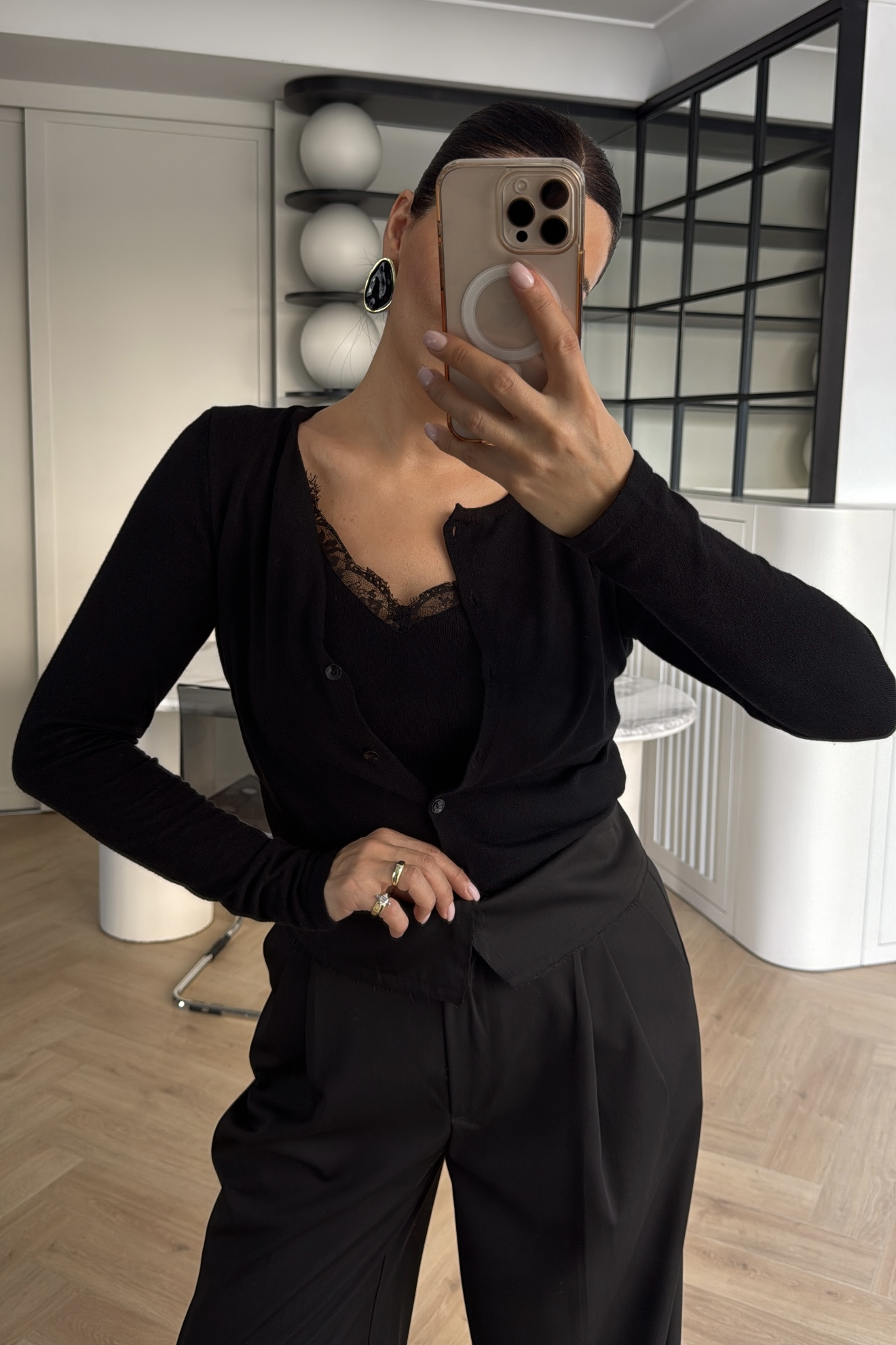 İÇ KISMI DANTEL ATLET DETAYLI TRİKO HIRKA