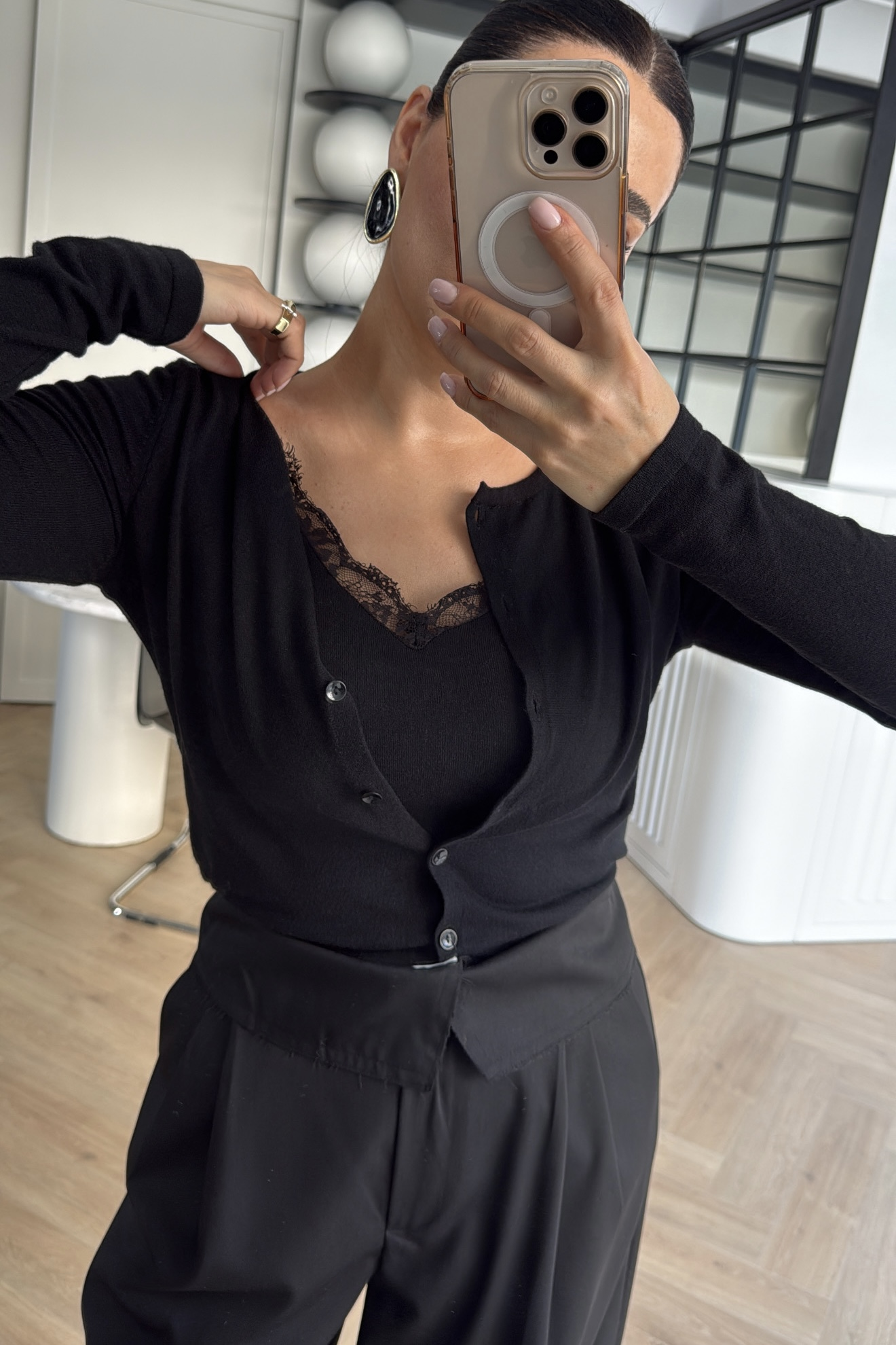 İÇ KISMI DANTEL ATLET DETAYLI TRİKO HIRKA