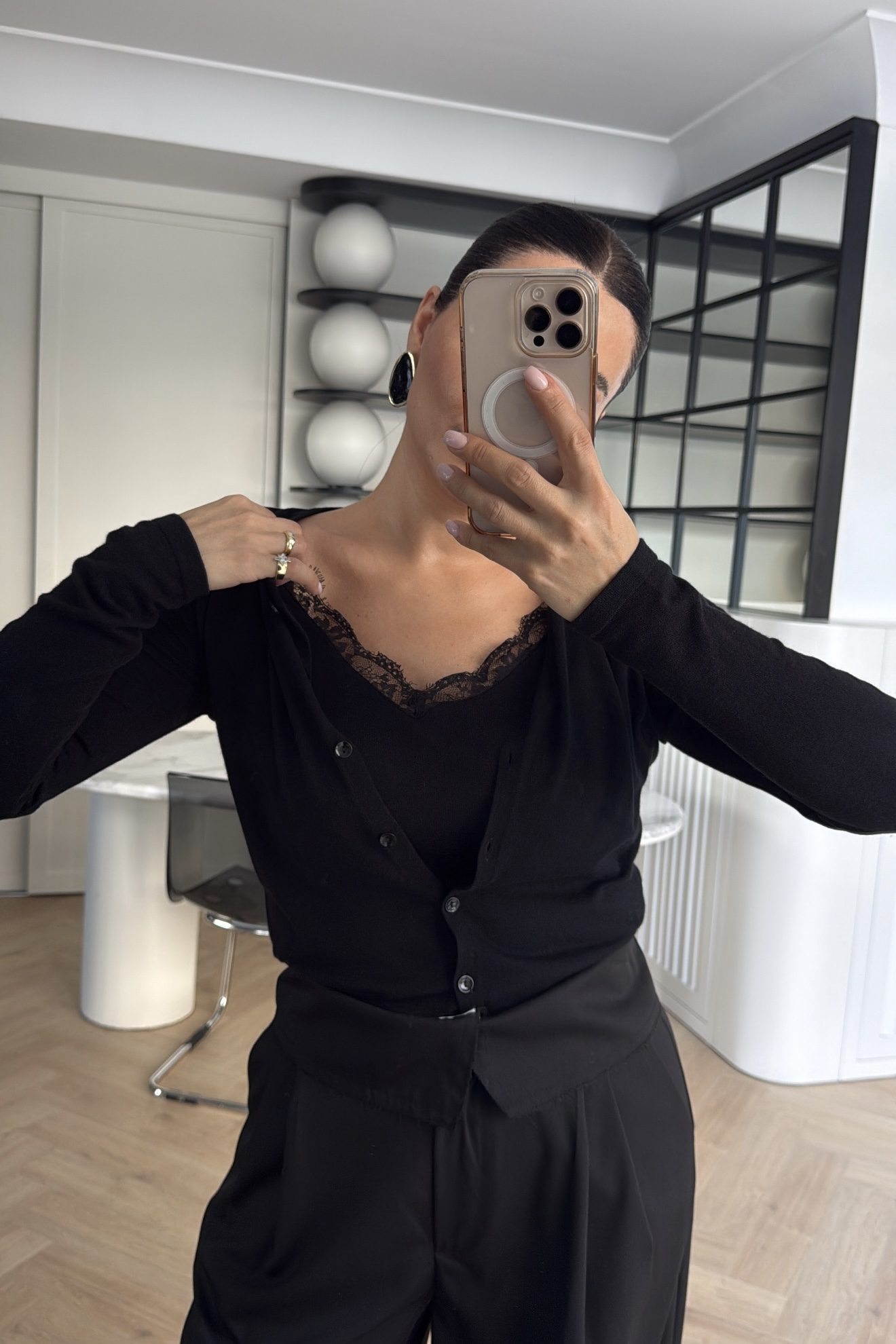 İÇ KISMI DANTEL ATLET DETAYLI TRİKO HIRKA