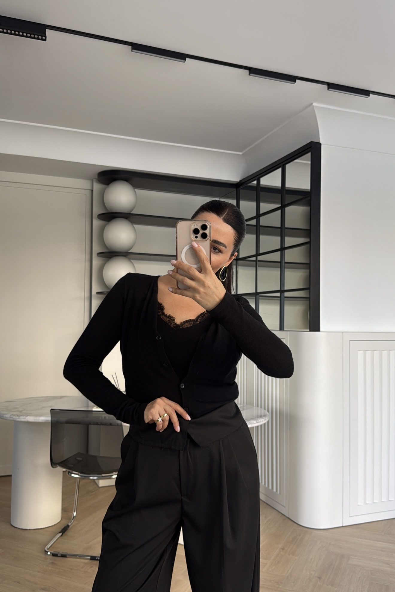 İÇ KISMI DANTEL ATLET DETAYLI TRİKO HIRKA