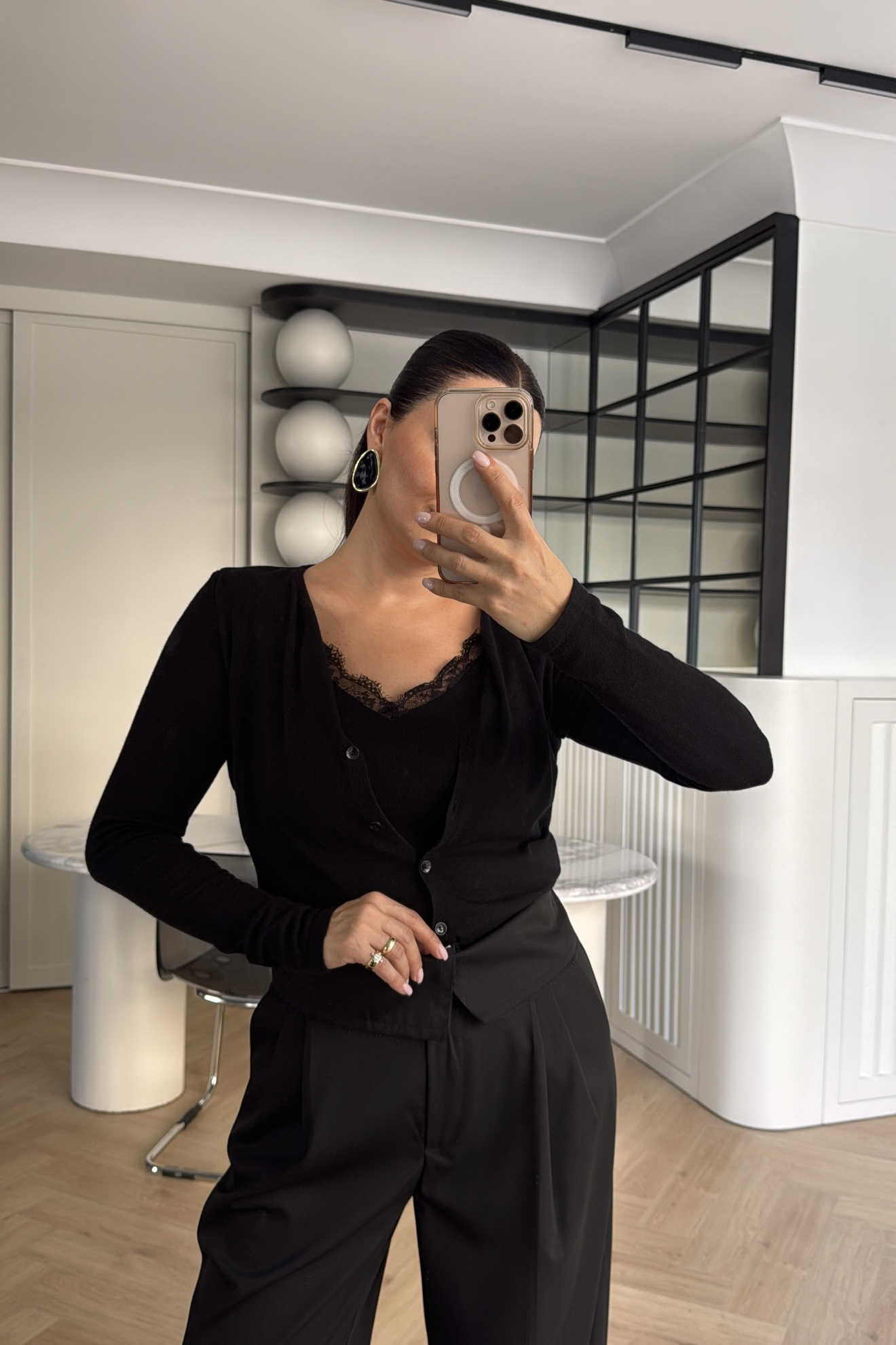 İÇ KISMI DANTEL ATLET DETAYLI TRİKO HIRKA