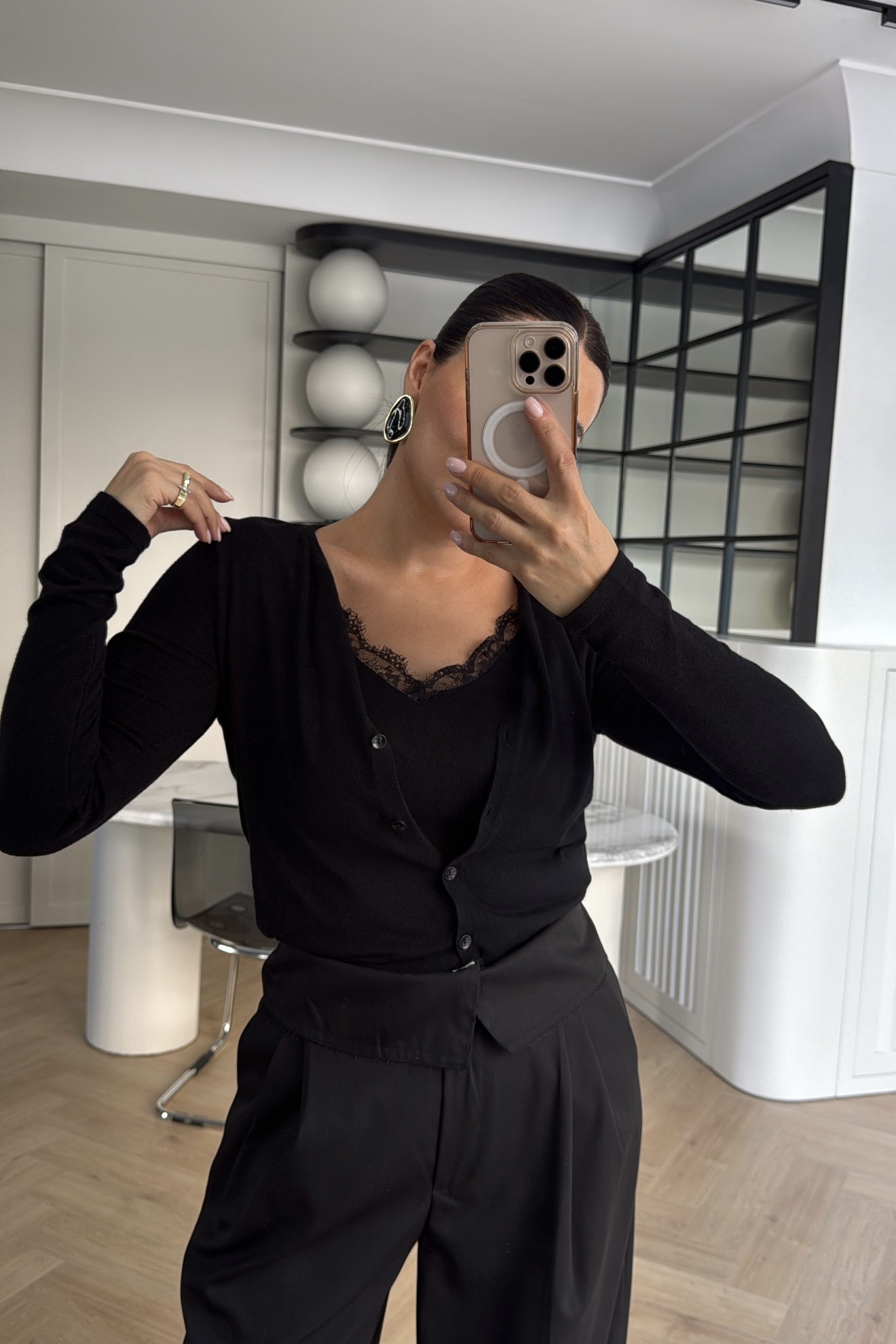 İÇ KISMI DANTEL ATLET DETAYLI TRİKO HIRKA