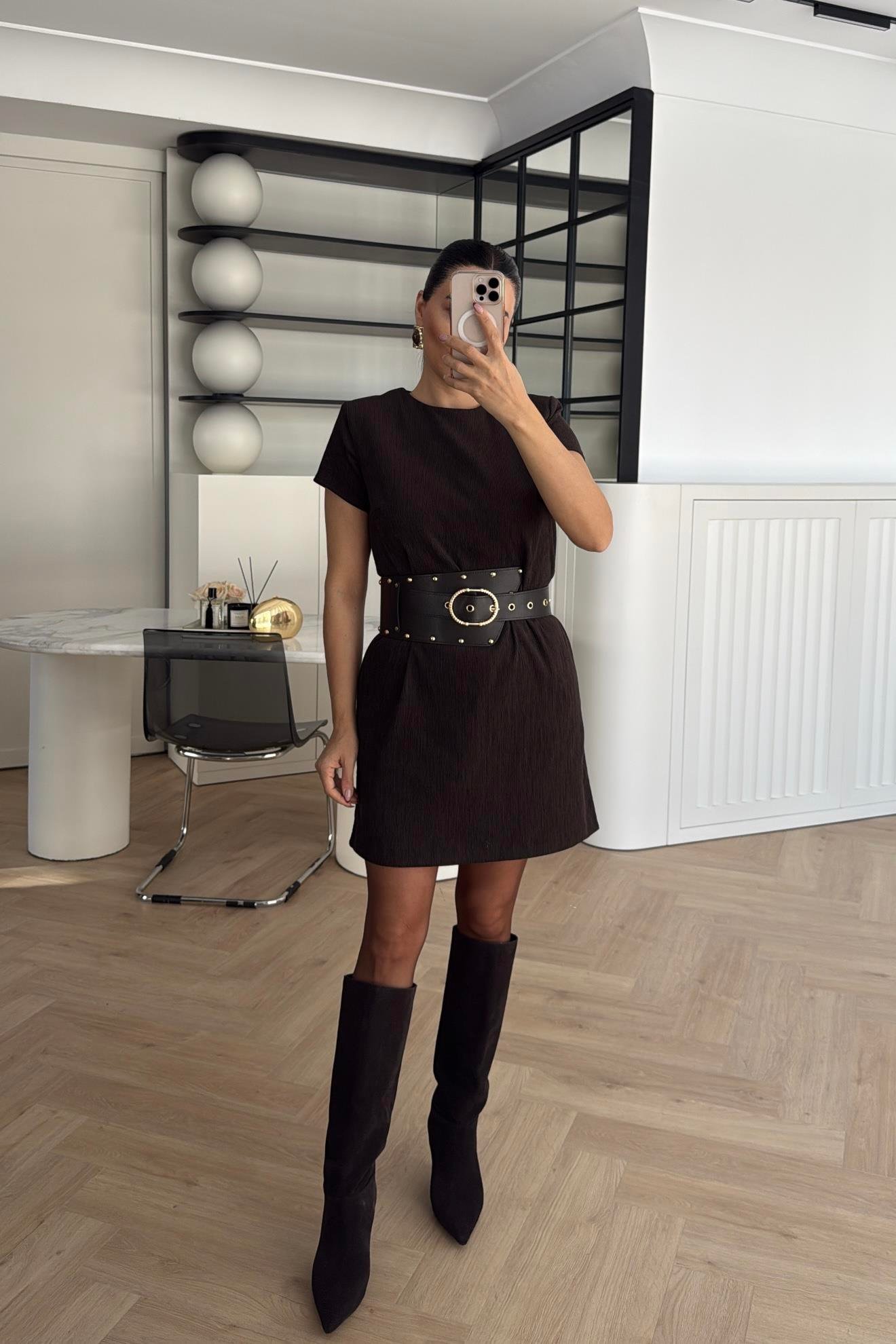 KADİFE CEPLİ KEMERLİ ELBİSE KAHVERENGİ 