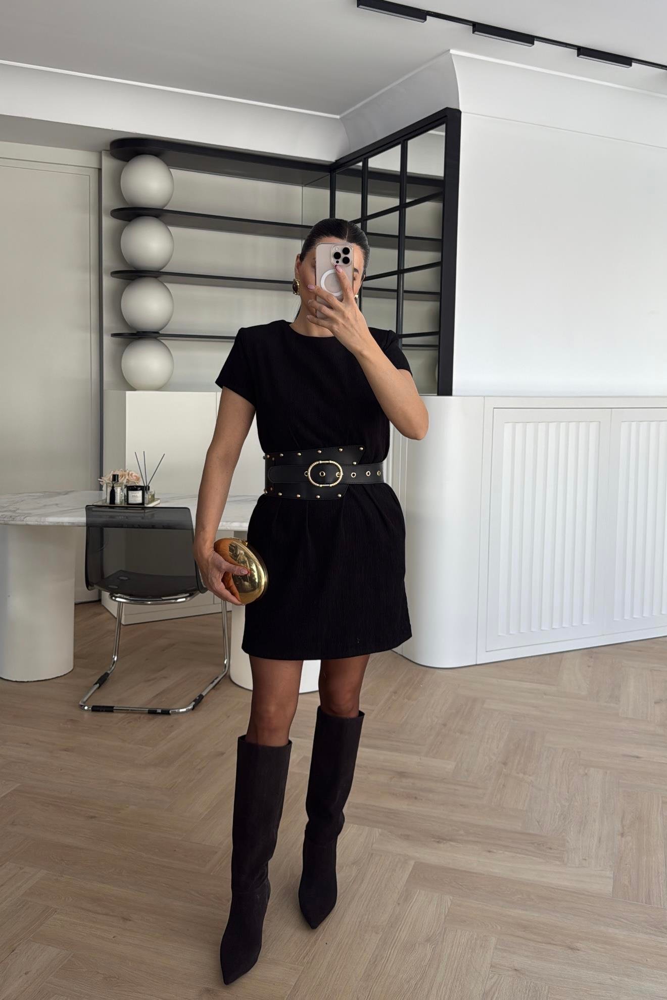 KADİFE CEPLİ KEMERLİ ELBİSE SİYAH 