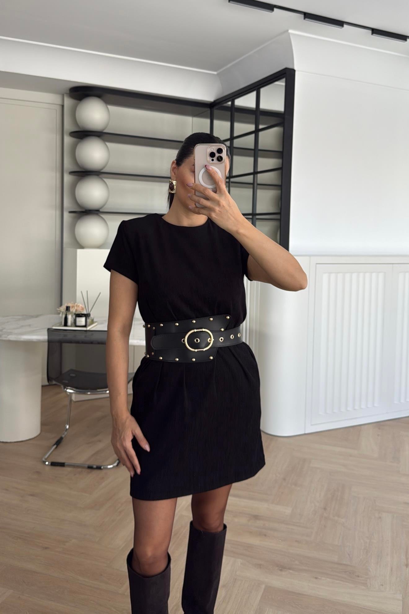 KADİFE CEPLİ KEMERLİ ELBİSE SİYAH 