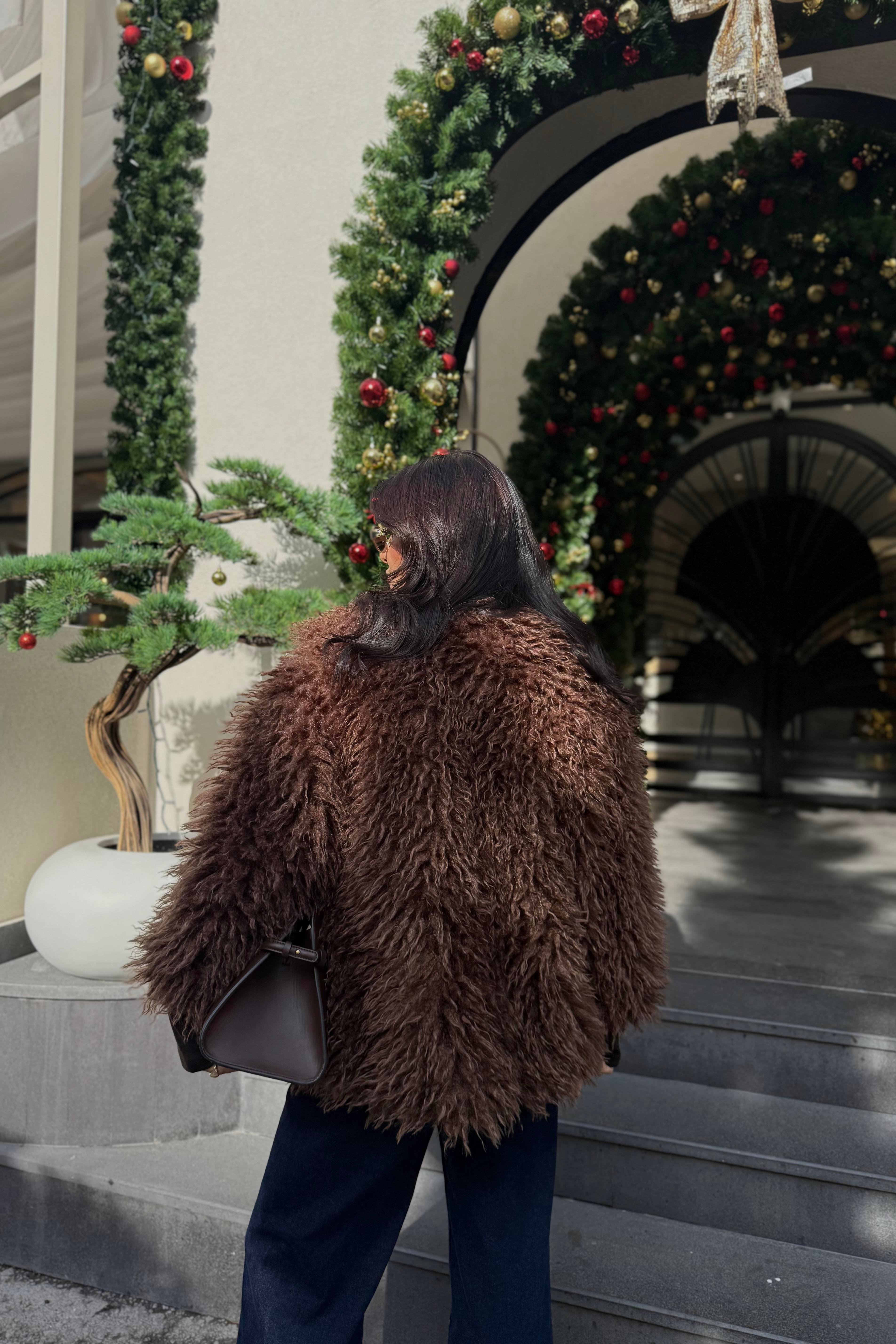 KAHVE ASTARLI KIVIRCIK KÜRK