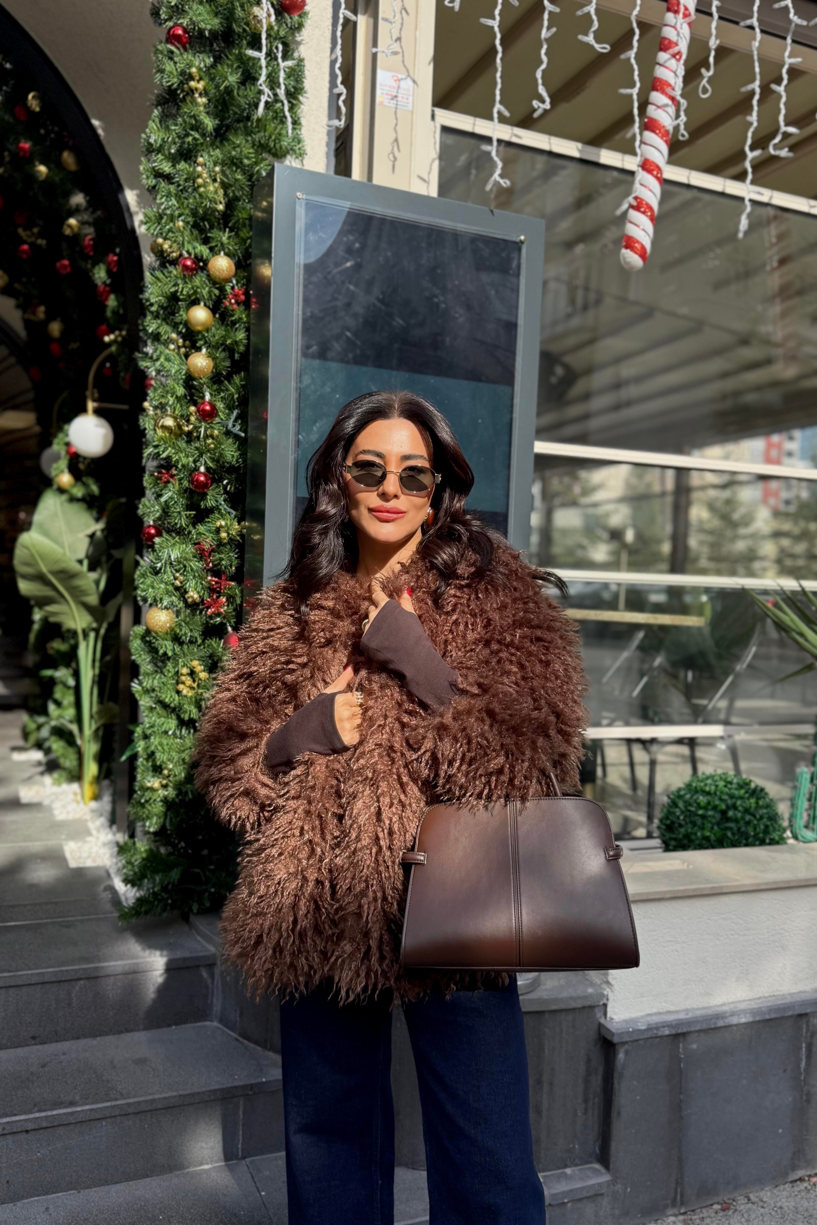 KAHVE ASTARLI KIVIRCIK KÜRK