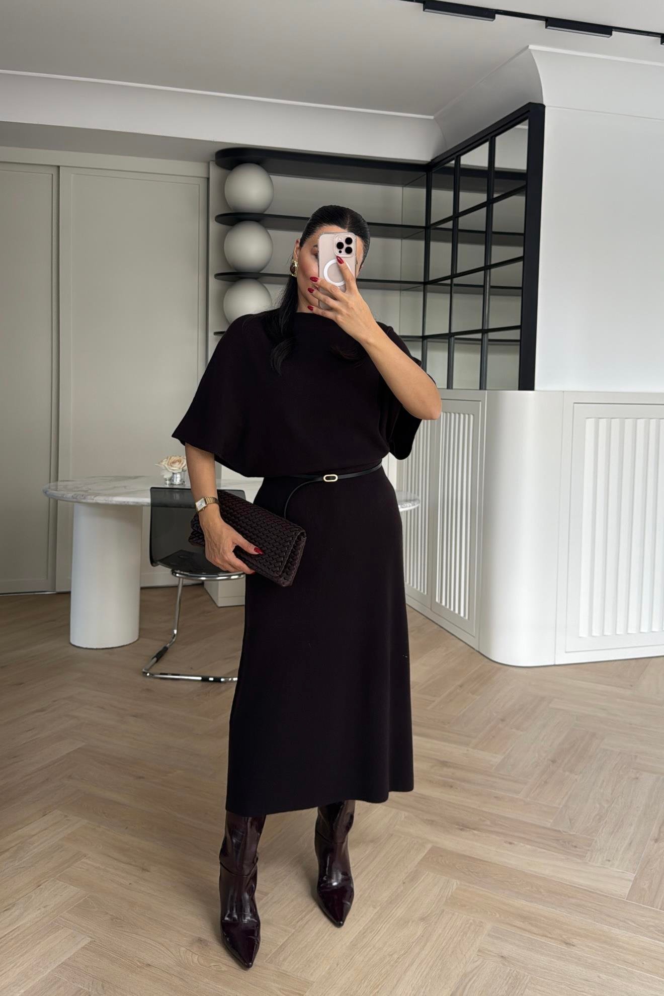 KAHVE DİLVİN KEMERLİ TRİKO ELBİSE