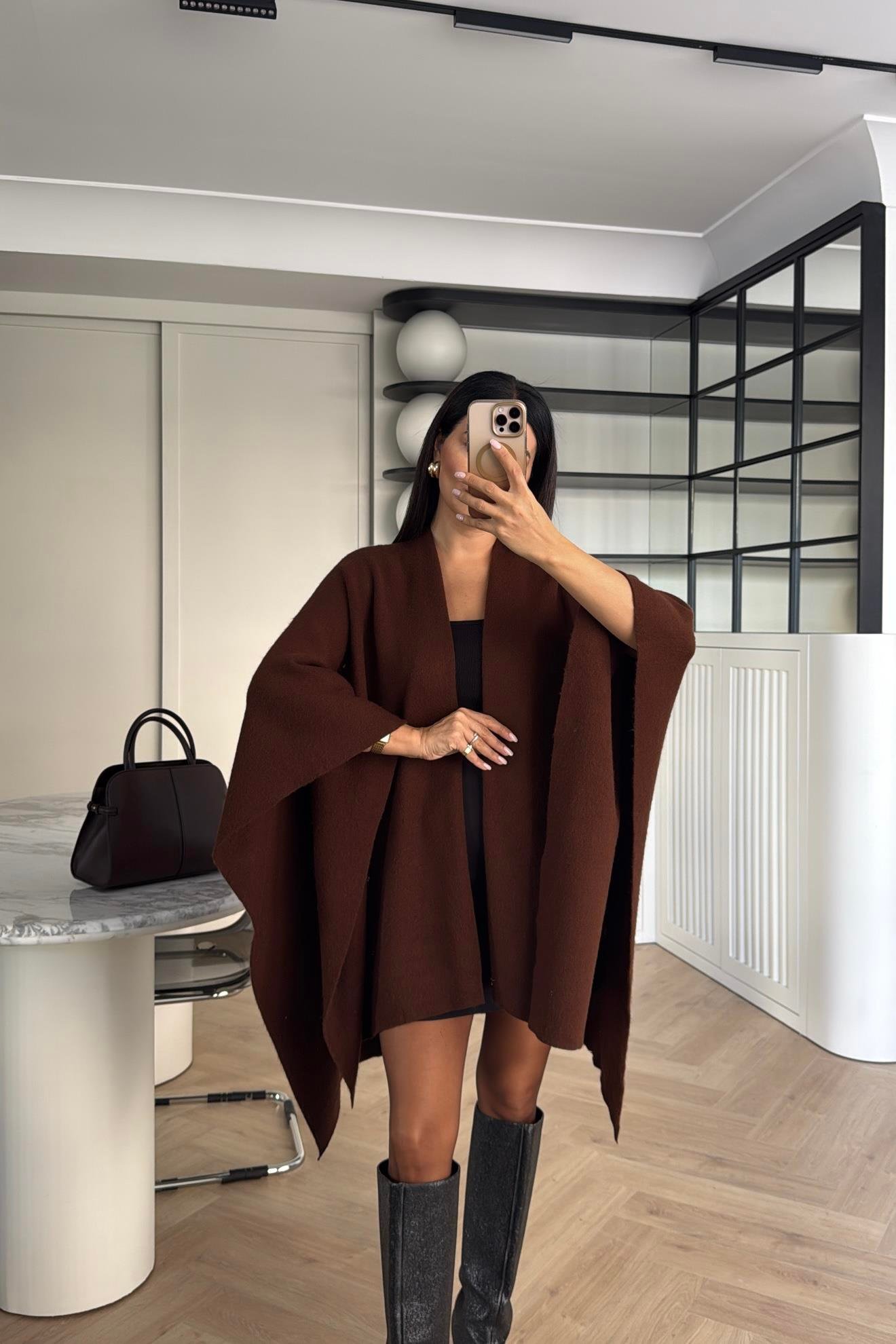 KAHVE KEMERLİ TRİKO PANÇO