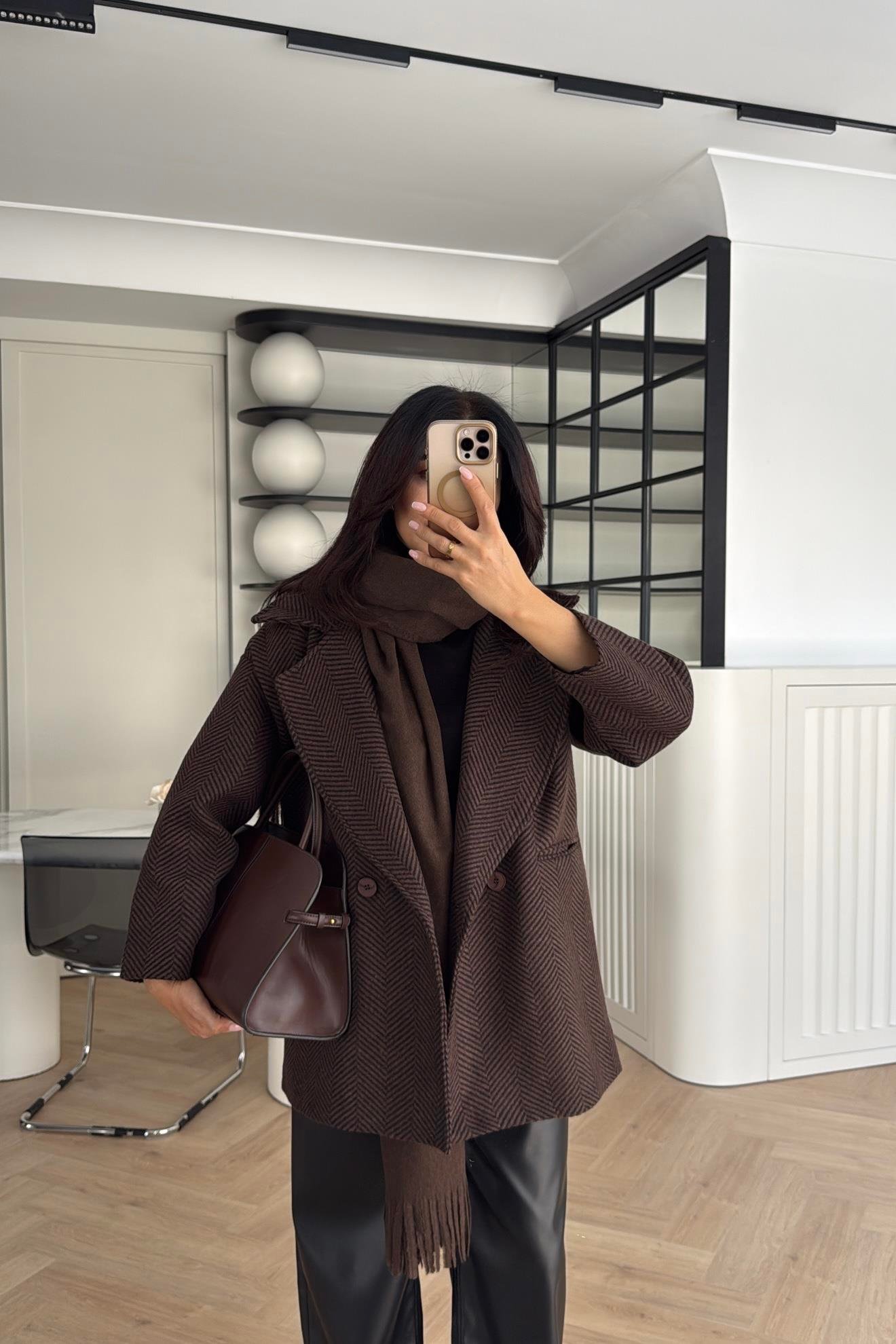 KAHVE OVERSIZE KALIP ASTARLI KISA KAŞE KABAN 