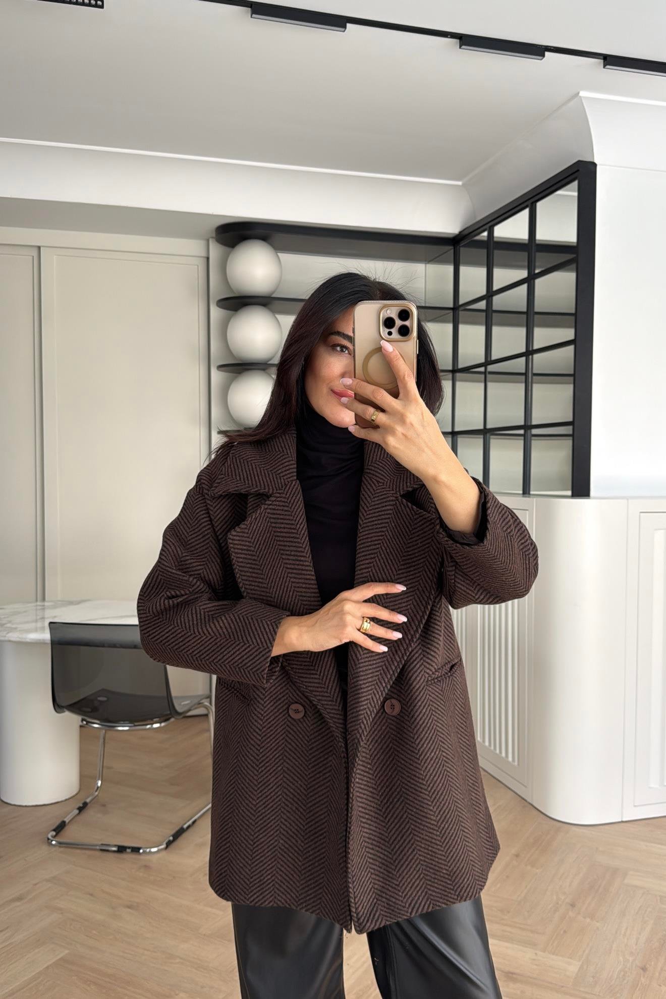 KAHVE OVERSIZE KALIP ASTARLI KISA KAŞE KABAN 