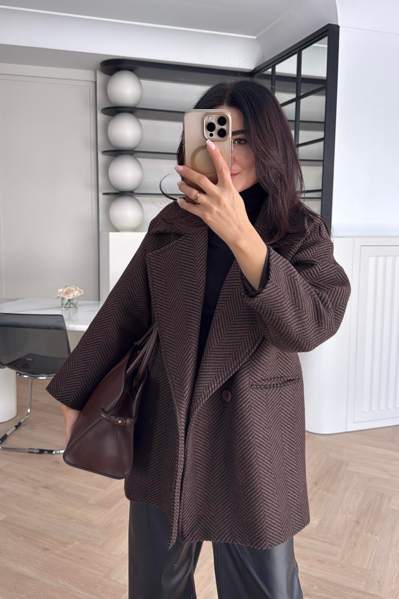 KAHVE OVERSIZE KALIP ASTARLI KISA KAŞE KABAN 