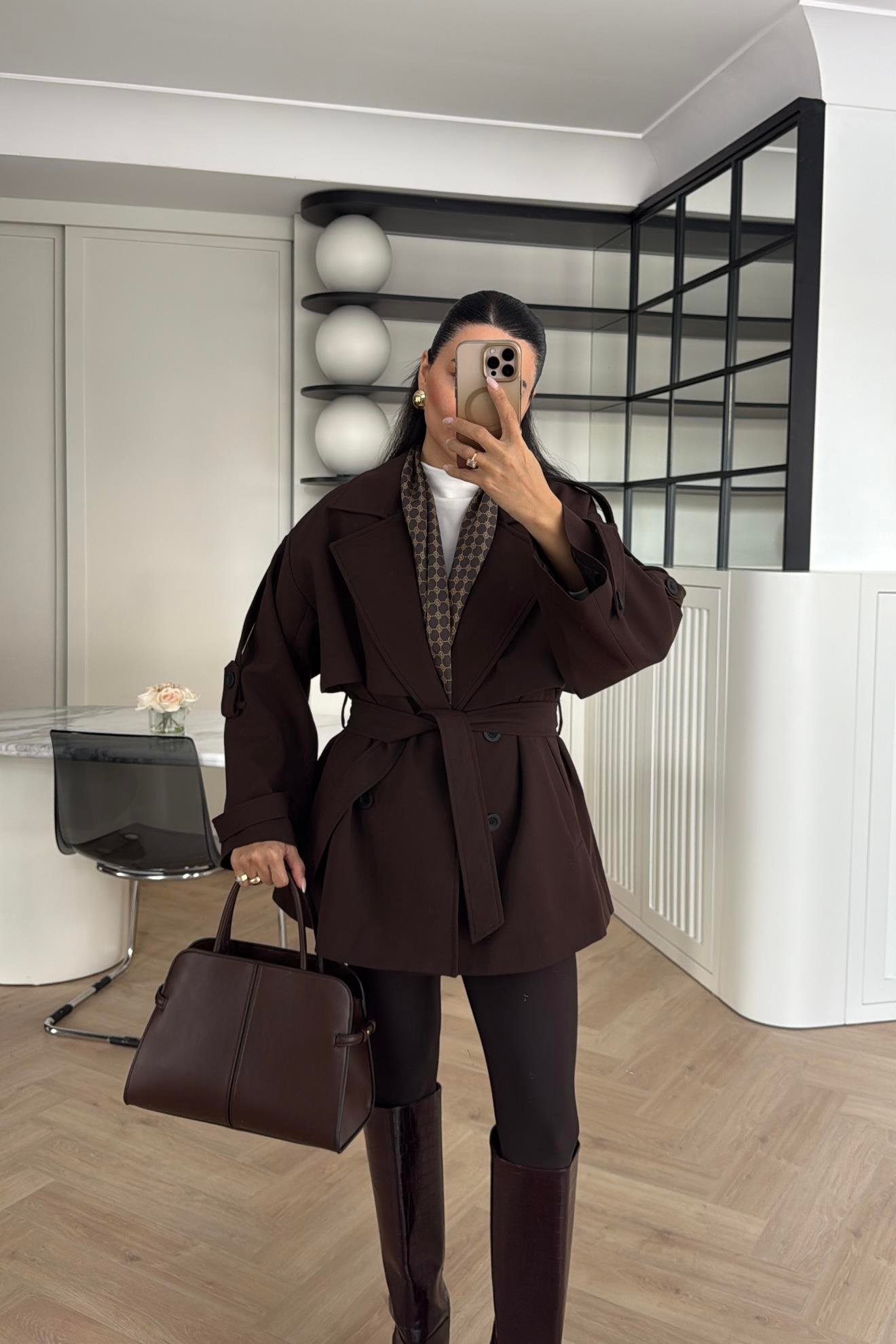 KAHVE TASARIM ASTARLI PREMIUM KISA TRENÇKOT