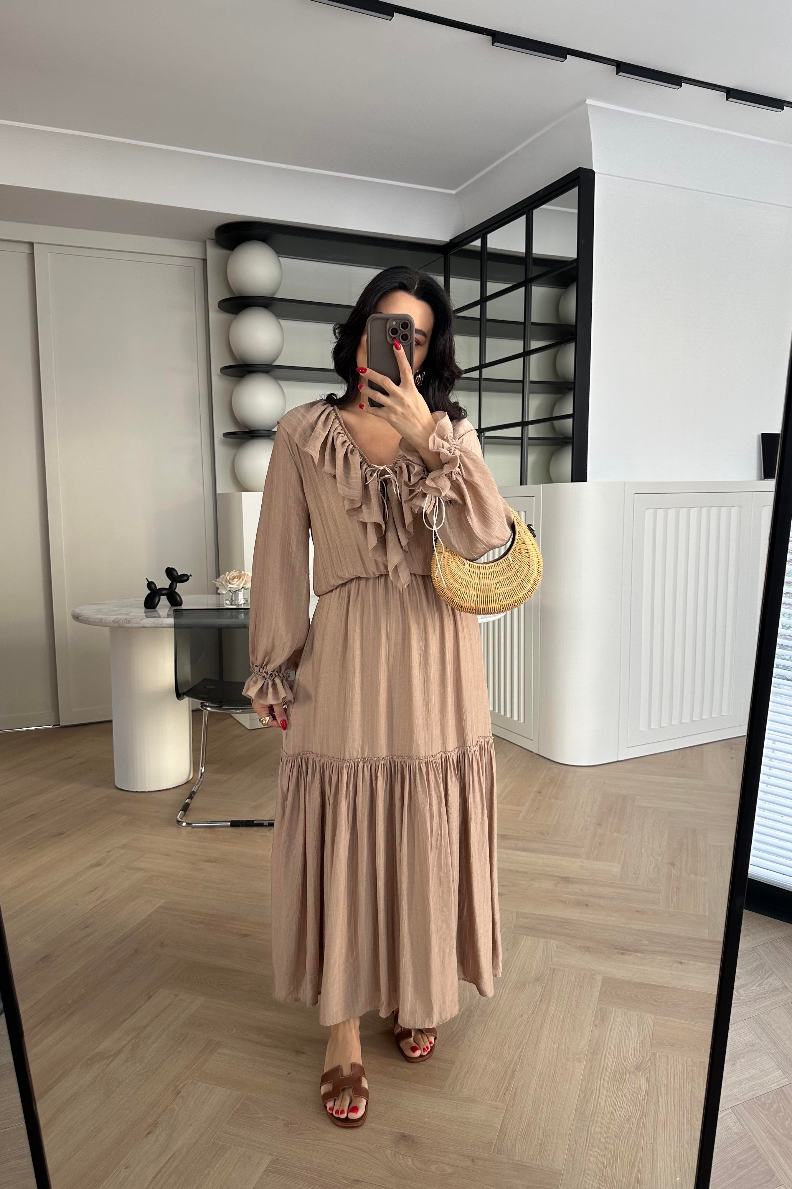 Kahve V Yaka Astarlı Tensel Kumaş Elbise