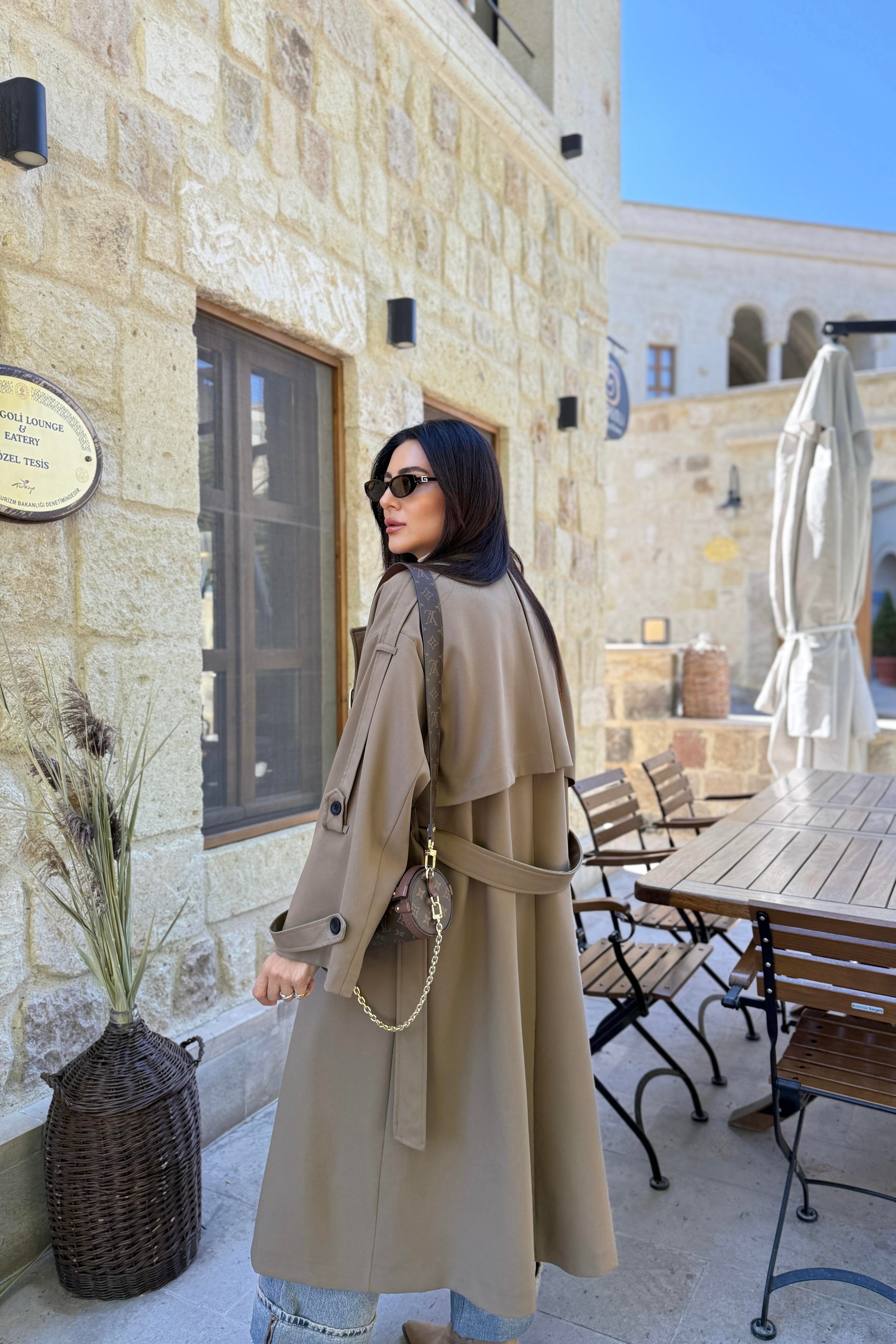 KARAMEL TASARIM ASTARLI PREMIUM TRENÇKOT 