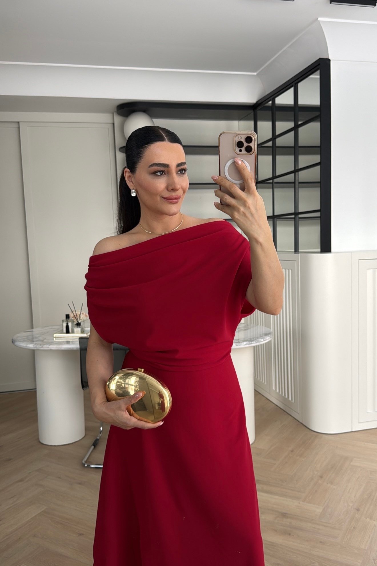KAYIK YAKA ASİMETRİK KESİM ELBİSE KIRMIZI 