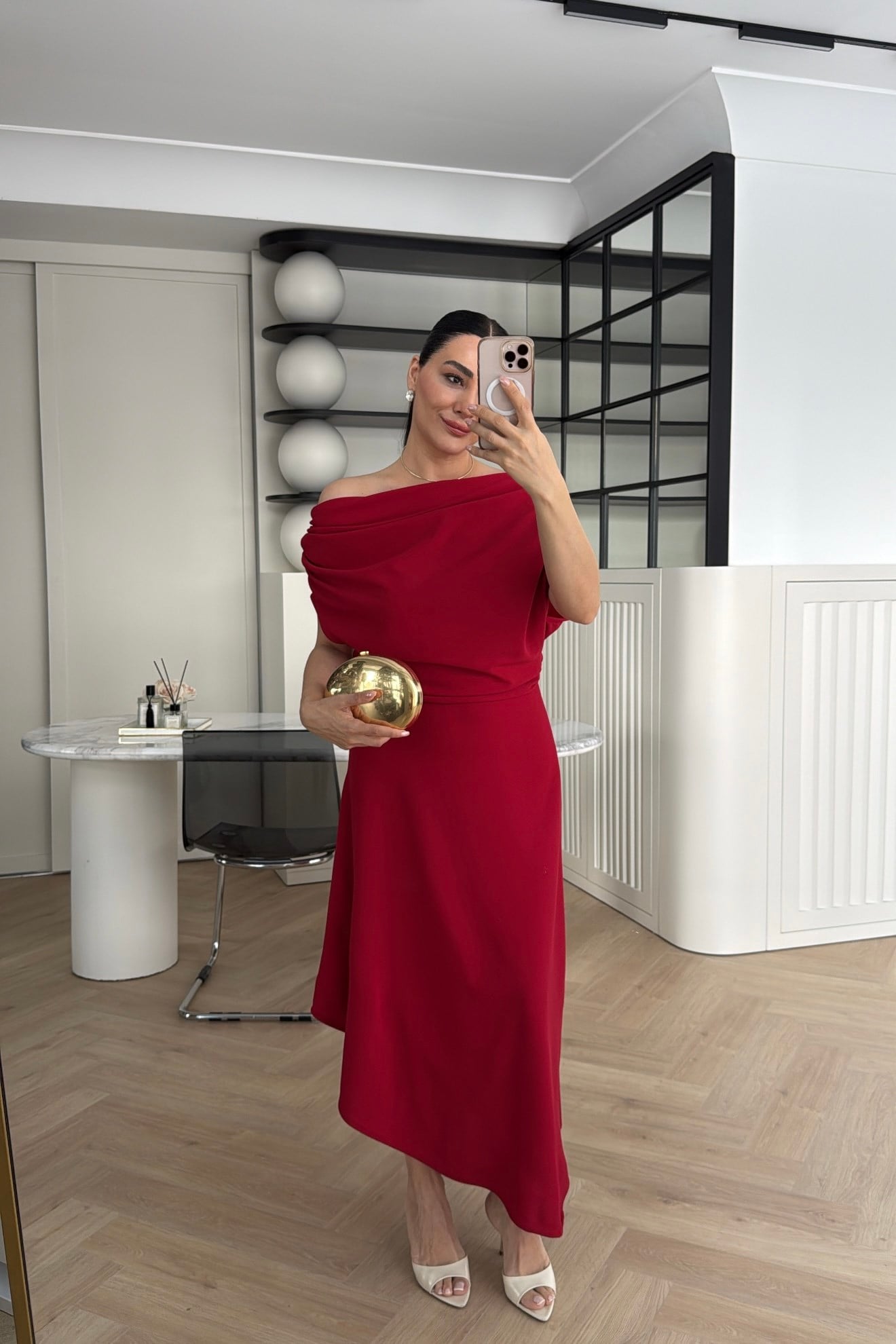 KAYIK YAKA ASİMETRİK KESİM ELBİSE KIRMIZI 
