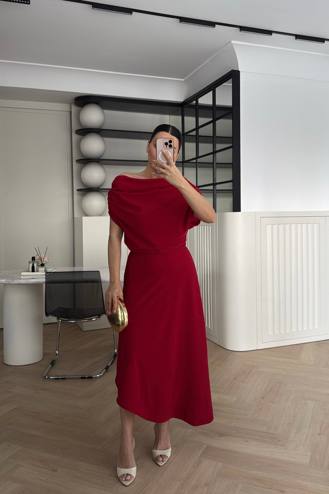 KAYIK YAKA ASİMETRİK KESİM ELBİSE KIRMIZI 