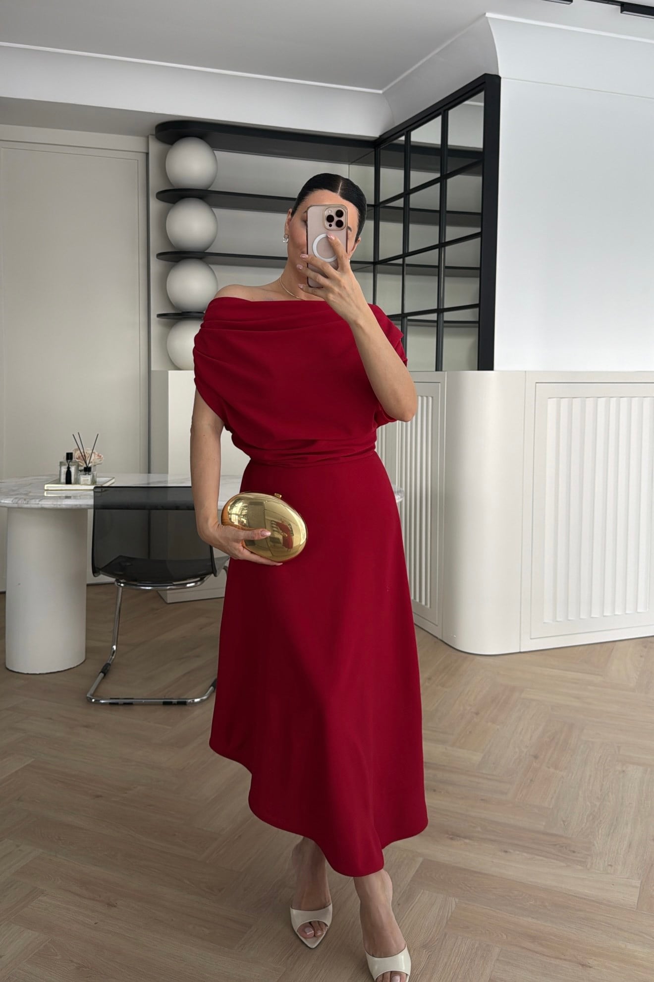 KAYIK YAKA ASİMETRİK KESİM ELBİSE KIRMIZI 