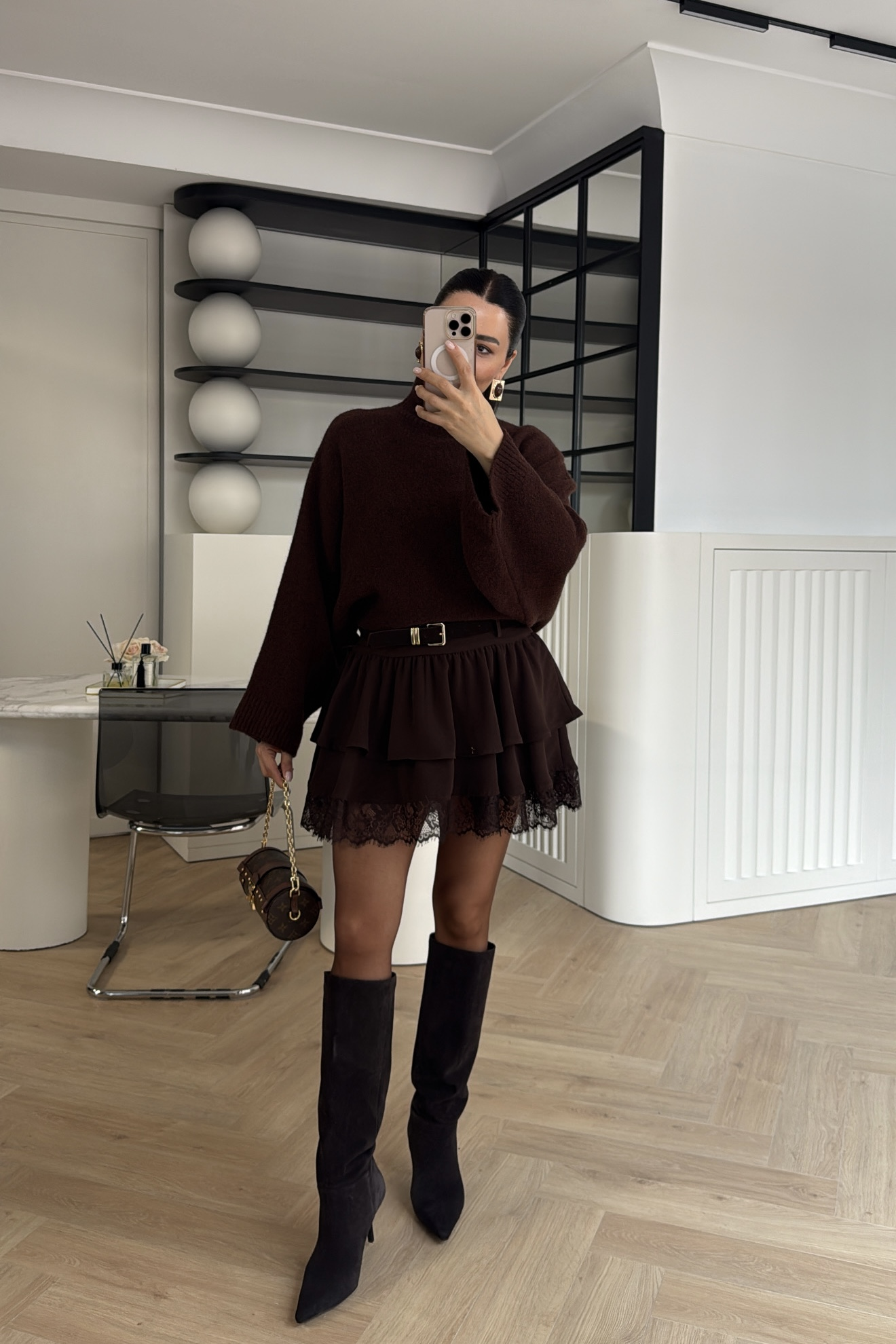 KEMERLİ  UCU DANTELLİ ETEK KAHVE 