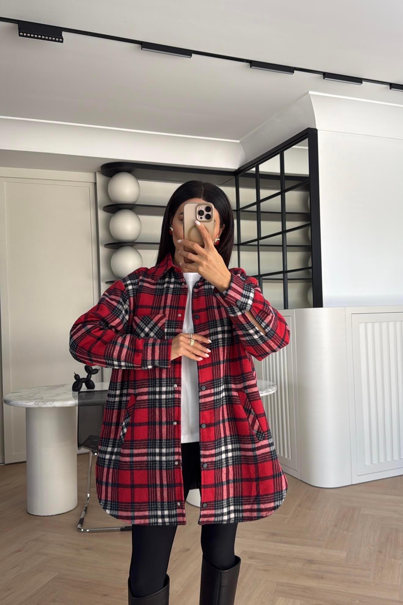 KIRMIZI EKOSE ELYAF DOLGULU OVERSİZE CEKET