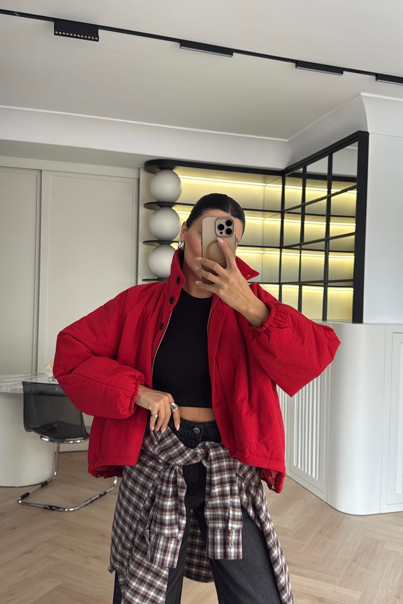 KIRMIZI ELYAF DOLGULU MONT