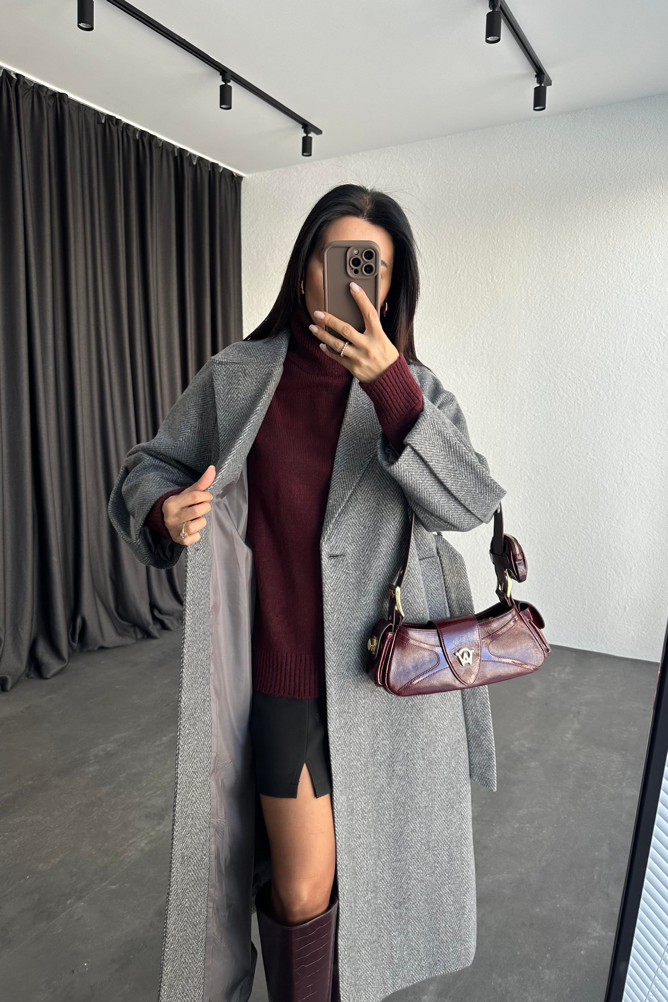 Kol Detay Antrasit Renk Balıksırtı Premium Kaşe Kaban