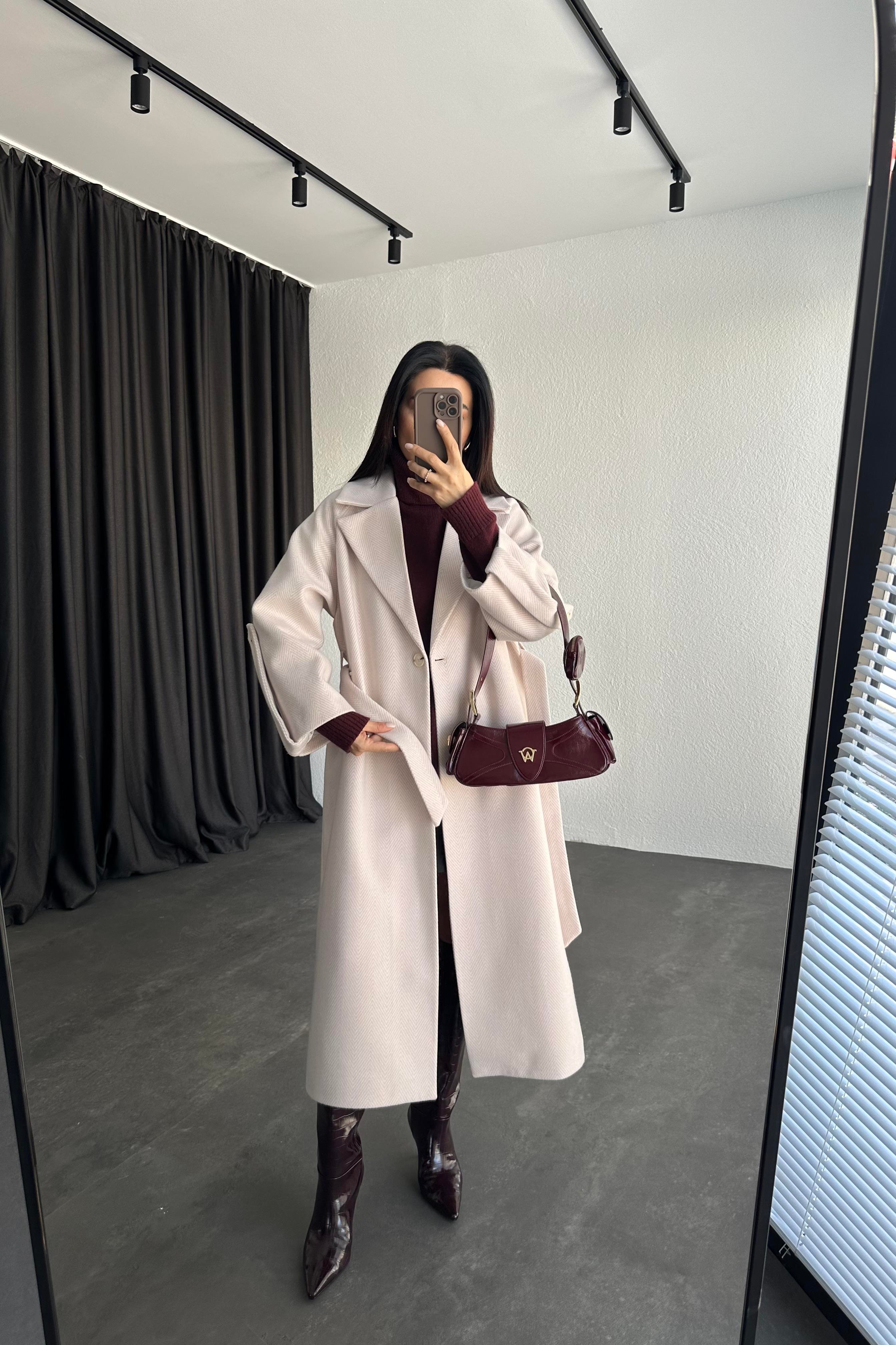 Kol Detay Ekru Balıksırtı Premium Kaşe Kaban