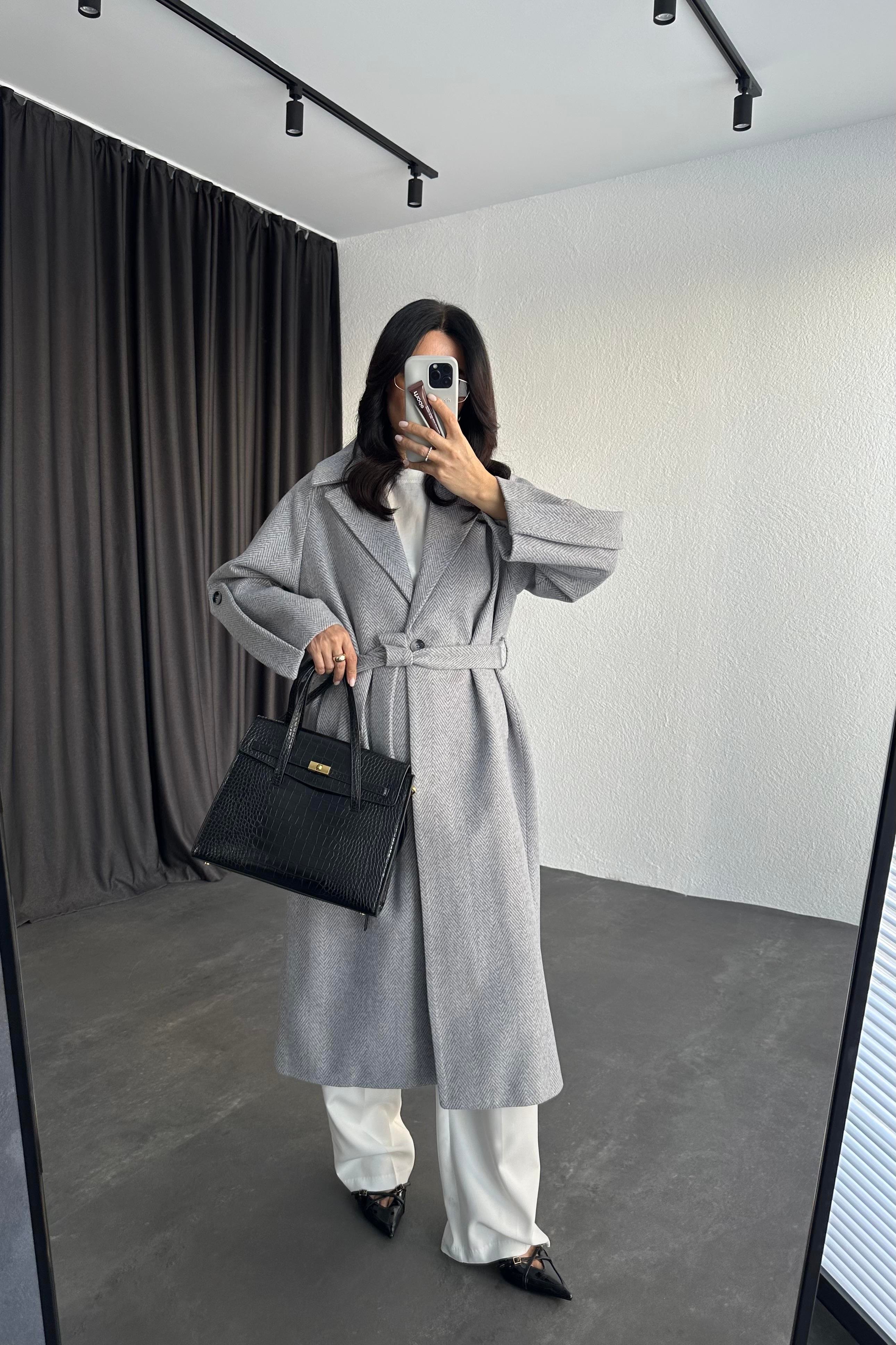 Kol Detay Gri Balıksırtı Premium Kaşe Kaban