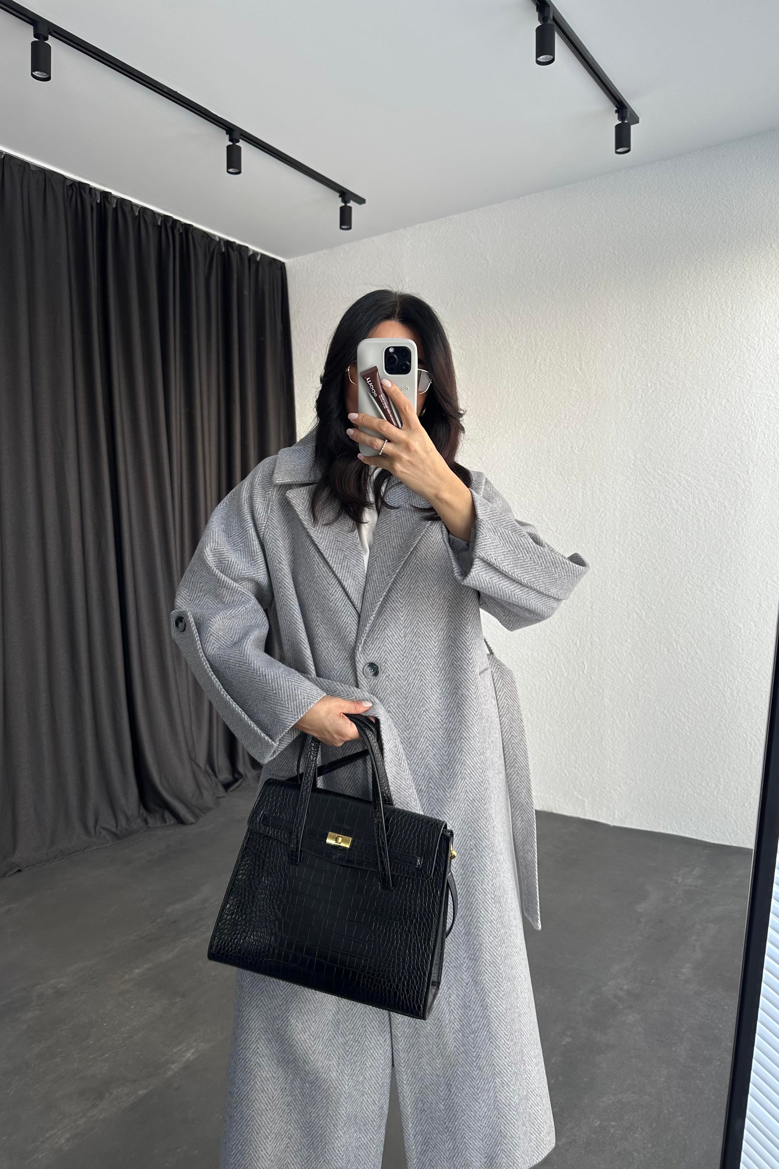 Kol Detay Gri Balıksırtı Premium Kaşe Kaban