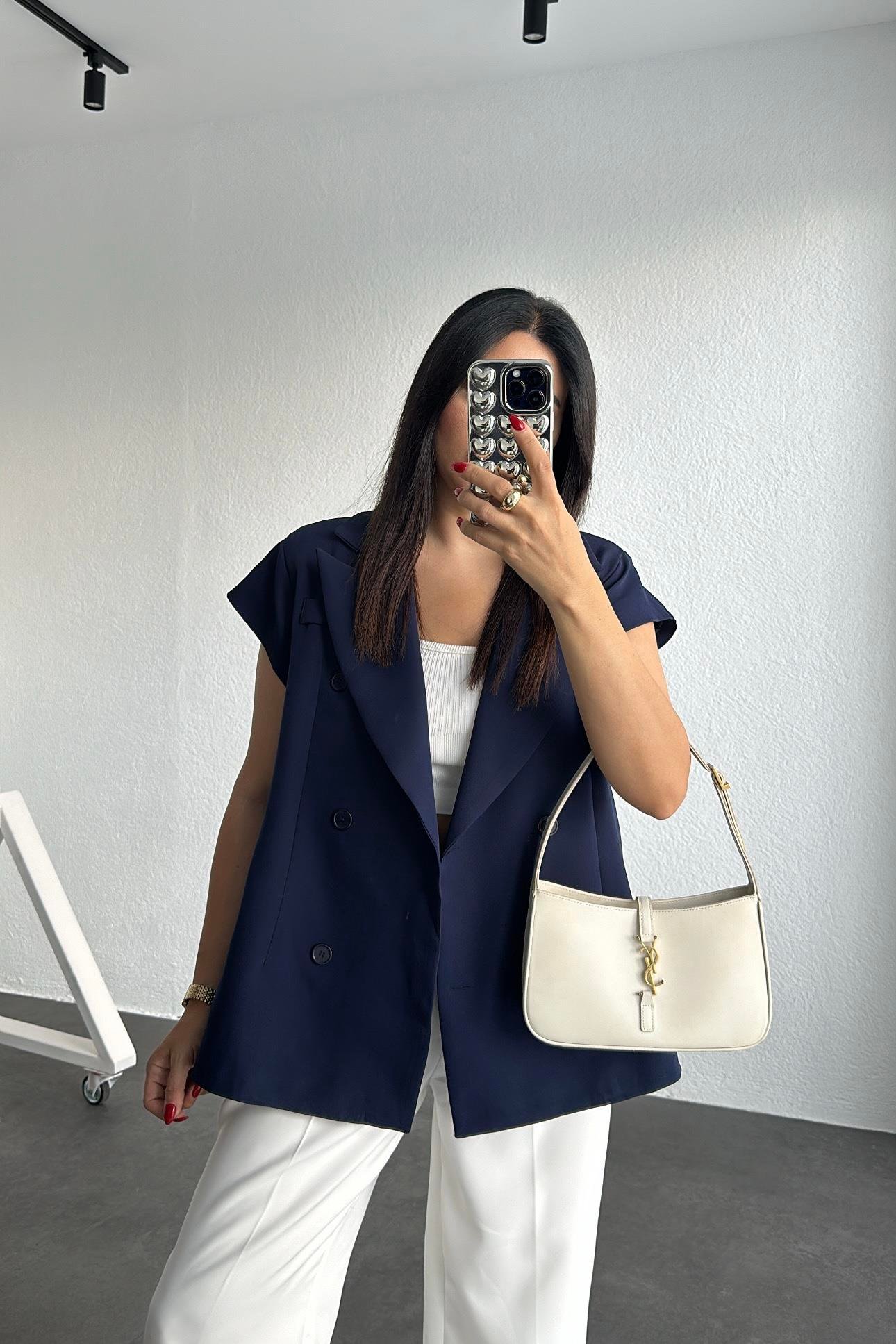 Kol Detaylı Lacivert Astarlı Tasarım Yelek