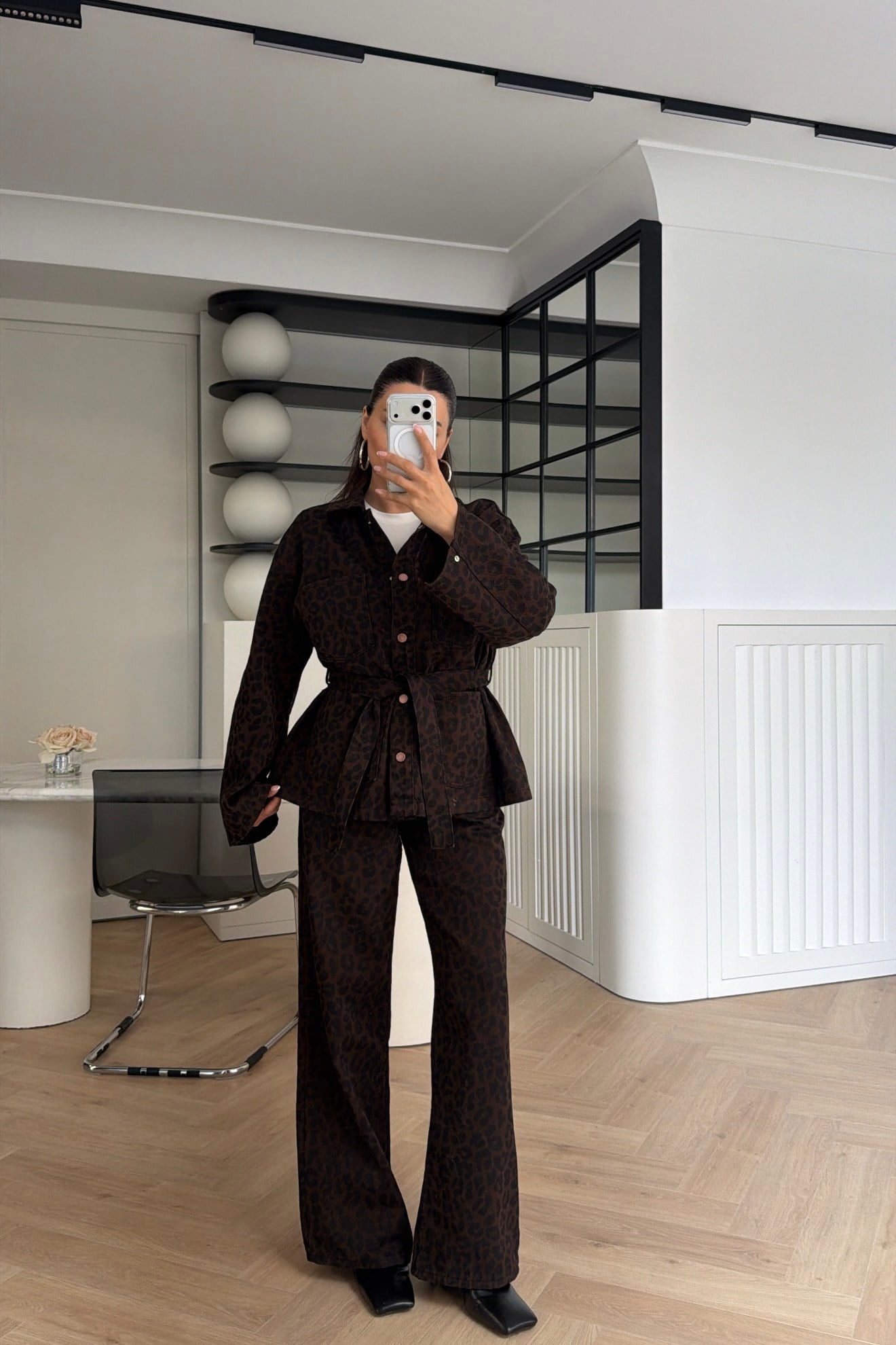 Kuşaklı Leopar Desenli Denim Ceket Kahve 