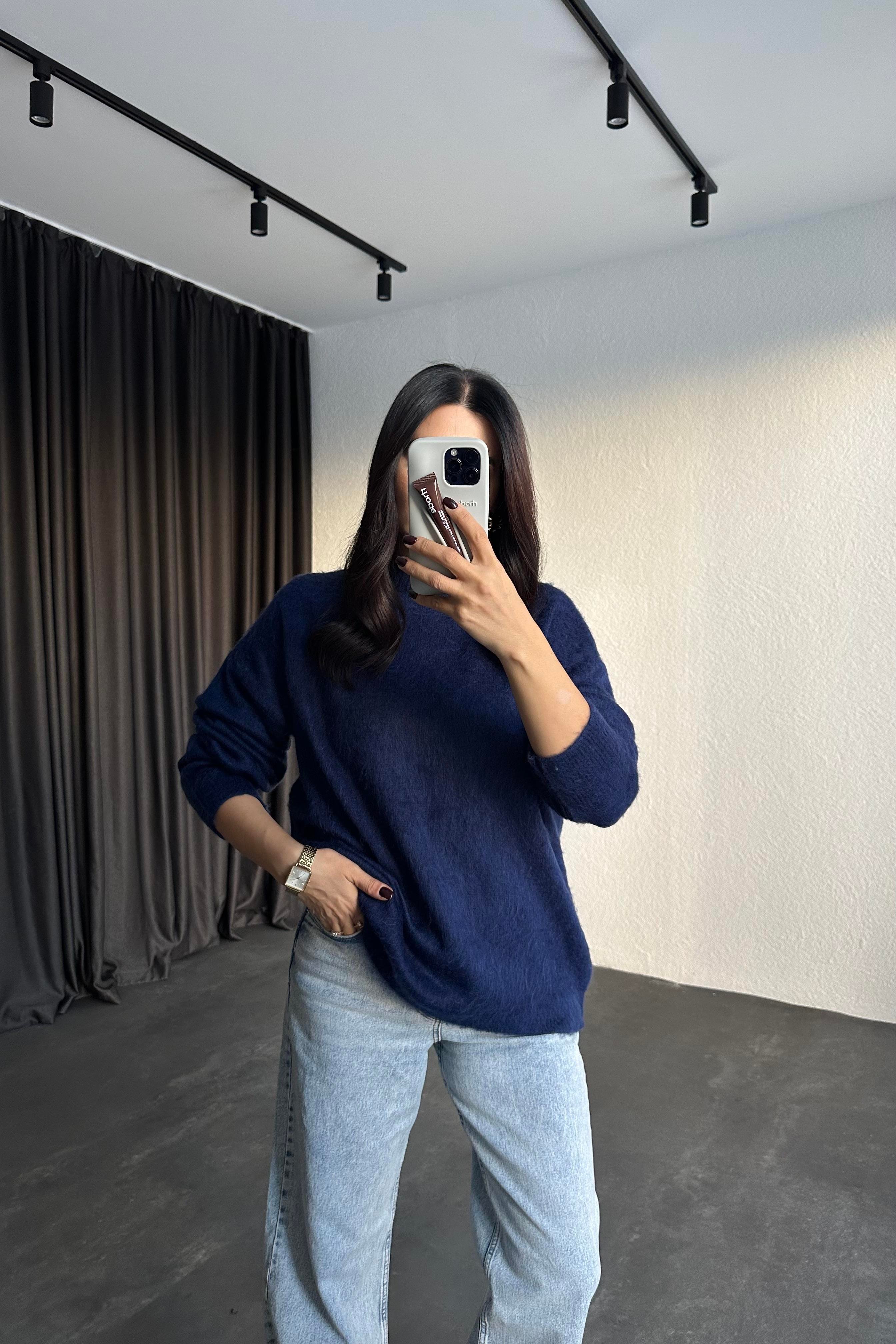 Laci Marka Model Bisiklet Yaka Şardonlu Triko Kazak