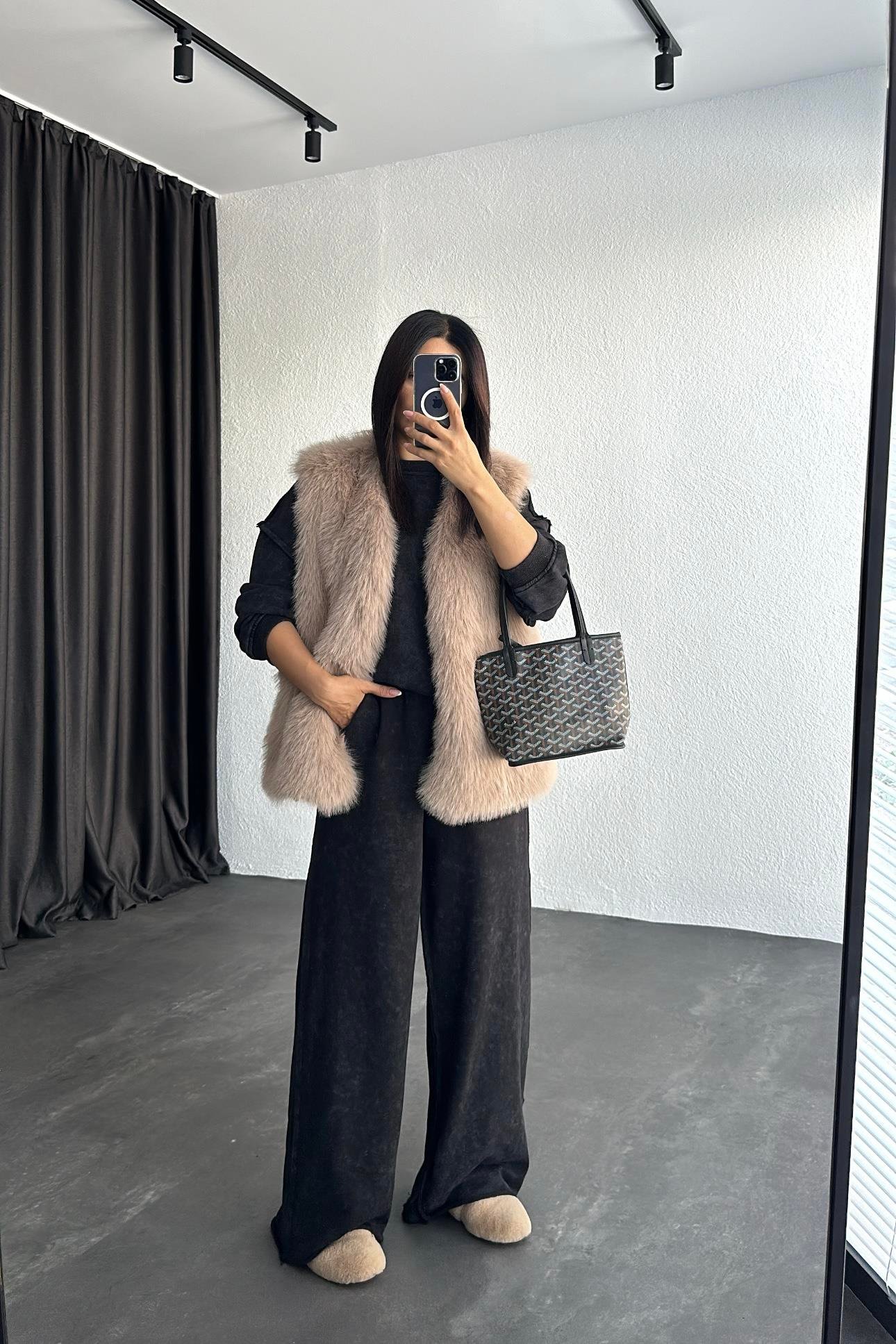 Lüx Kalite İçi Deri Detaylı Astarlı Kürk Yelek 