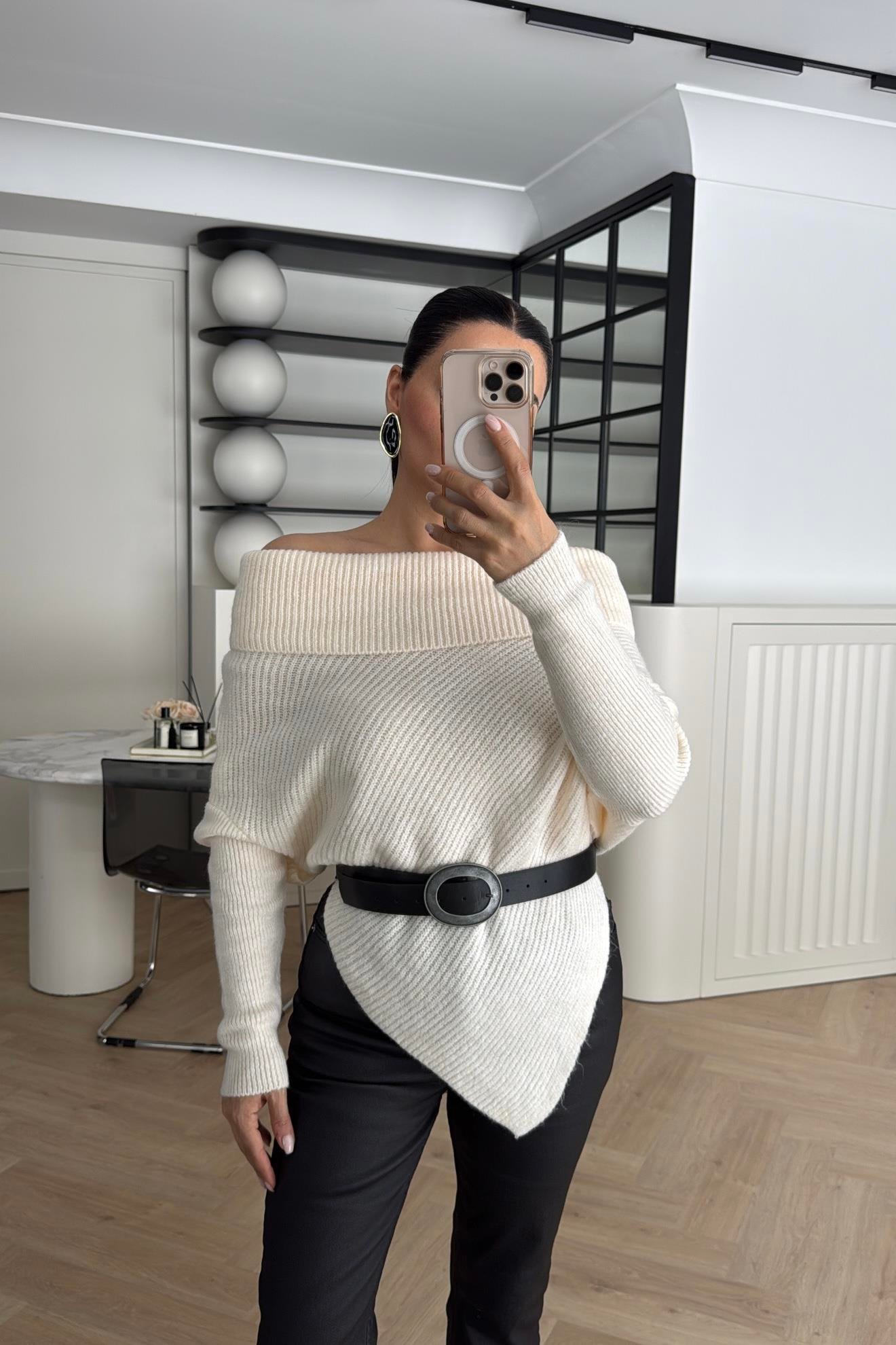 MADONNA YAKA  KAZAK KREM 