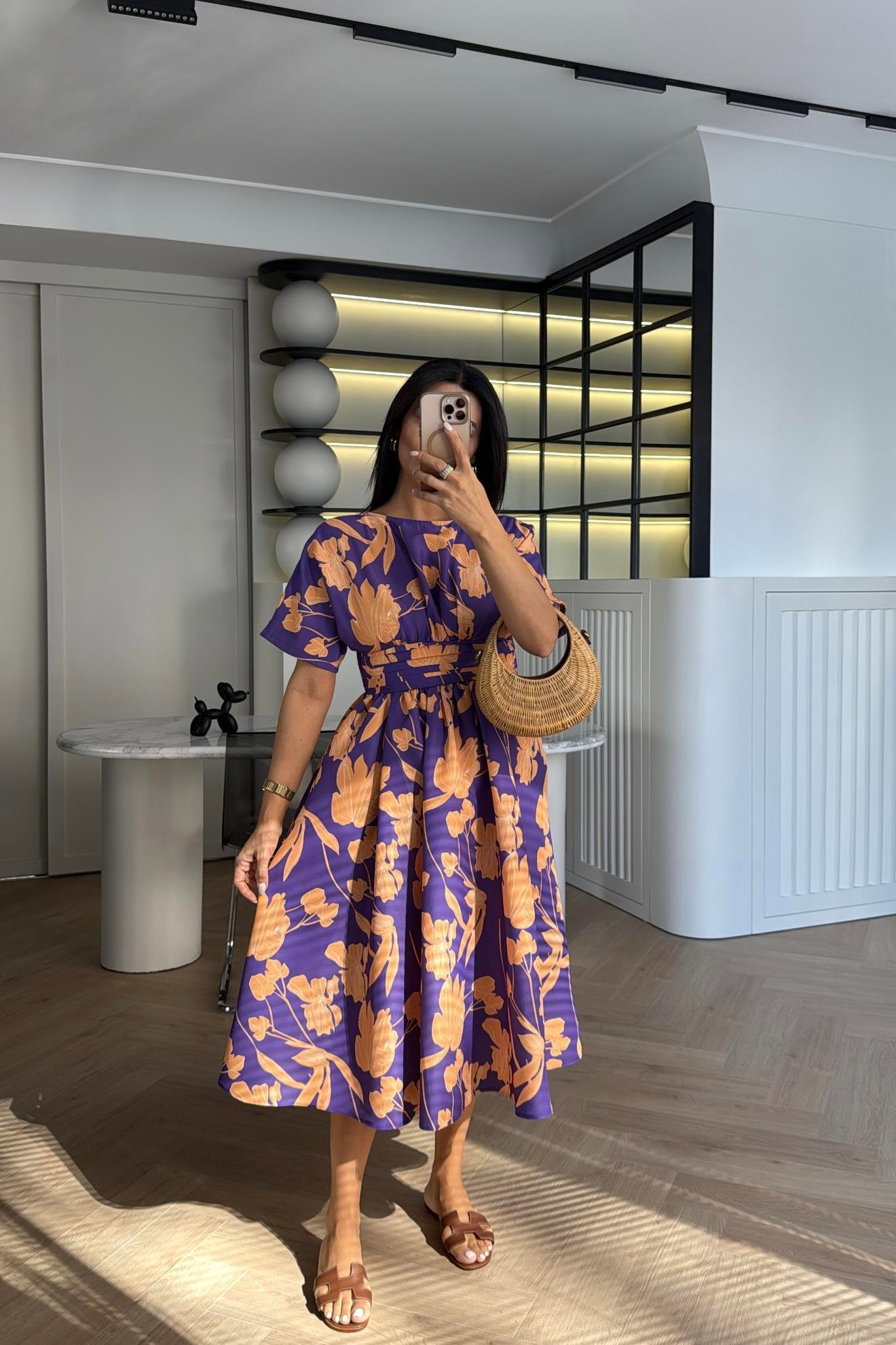 MARKA MODEL ÇİÇEKLİ ARKASI FERMUARLI ELBİSE