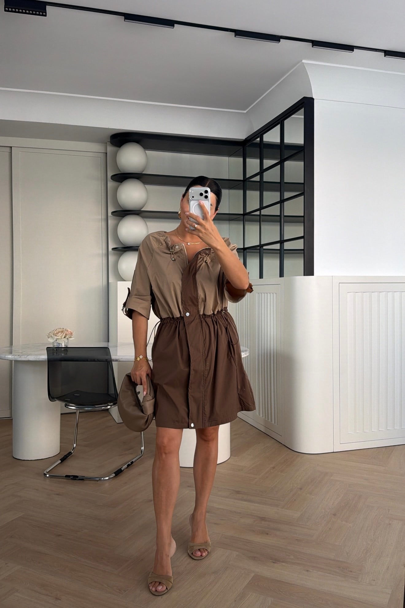 MARKA MODEL GARNİLİ ELBİSE KAHVE CAMEL 