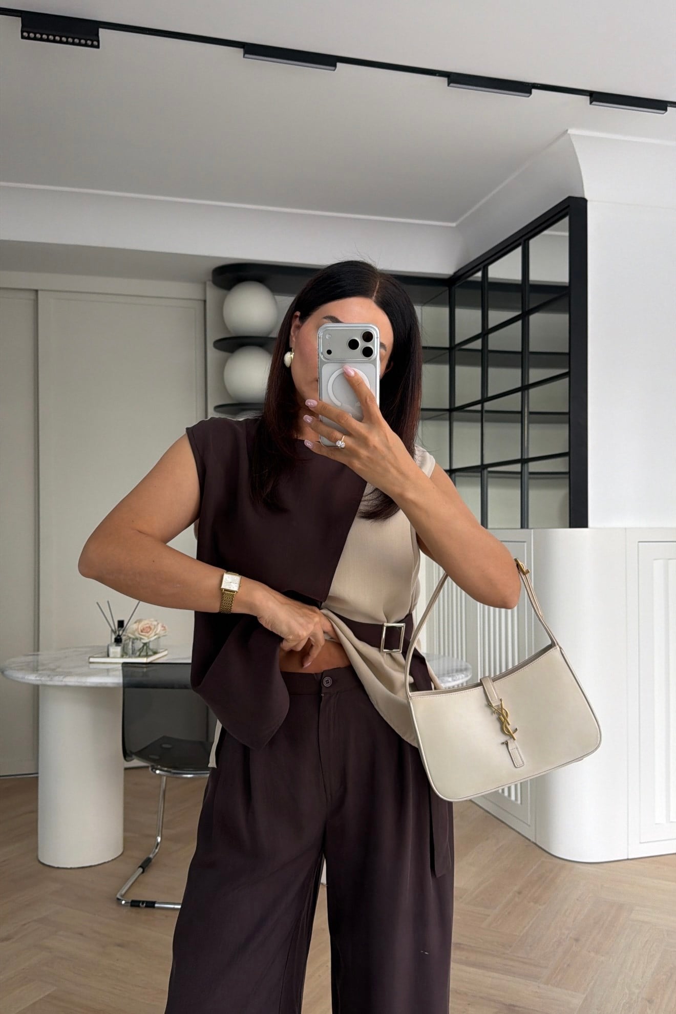MARKA MODEL GARNİLİ KEMER DETAYLI TENSEL TAKIM KAHVE 