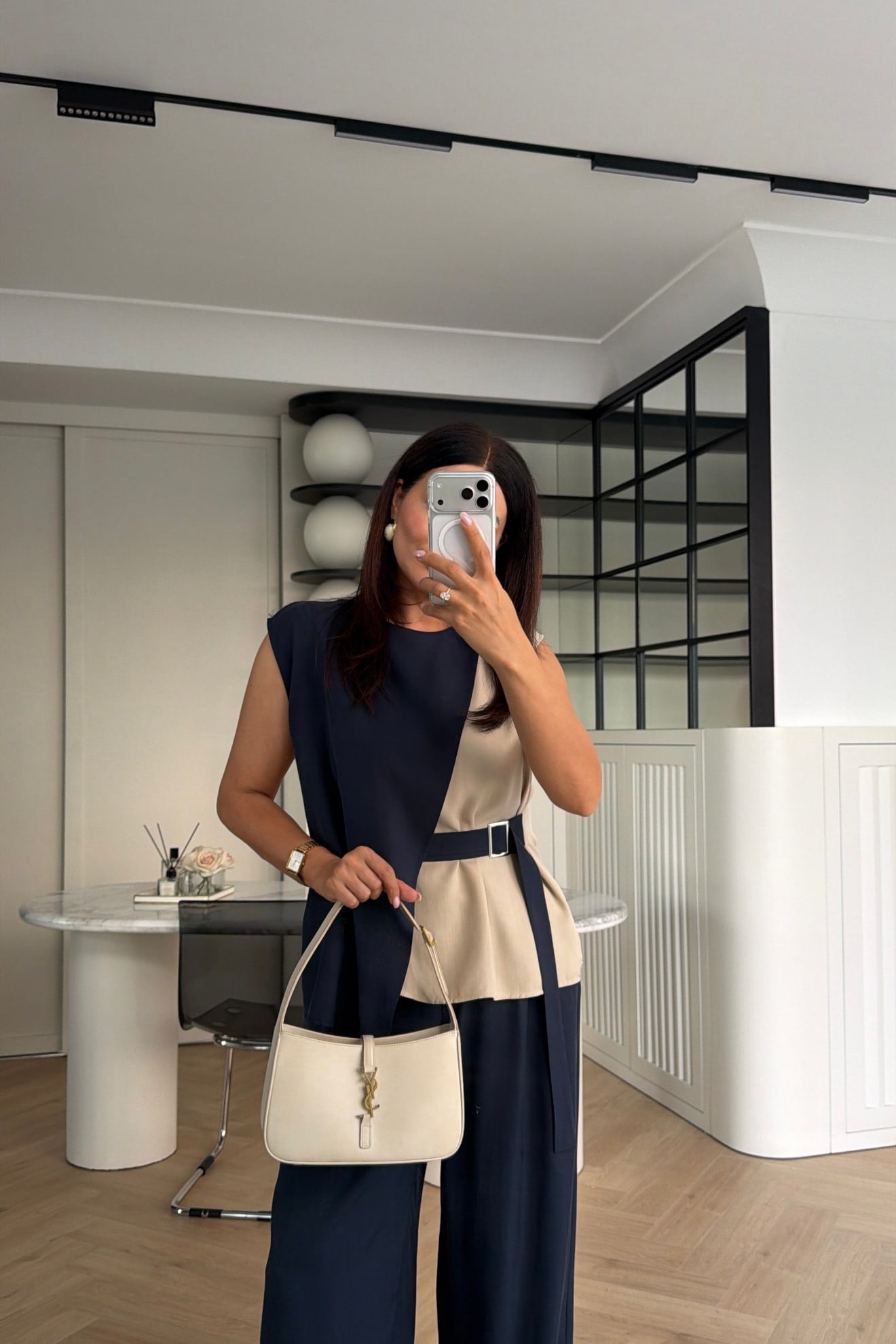 MARKA MODEL GARNİLİ KEMER DETAYLI TENSEL TAKIM LACİVERT 