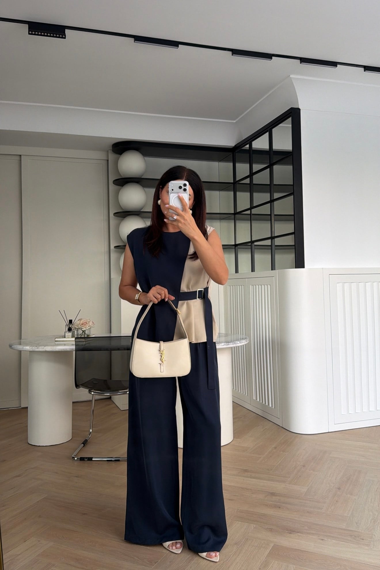 MARKA MODEL GARNİLİ KEMER DETAYLI TENSEL TAKIM LACİVERT 
