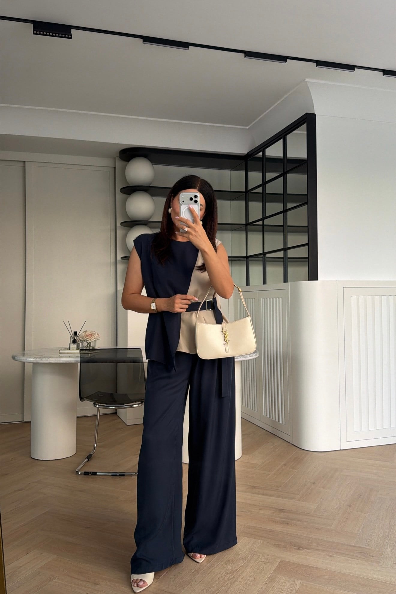 MARKA MODEL GARNİLİ KEMER DETAYLI TENSEL TAKIM LACİVERT 