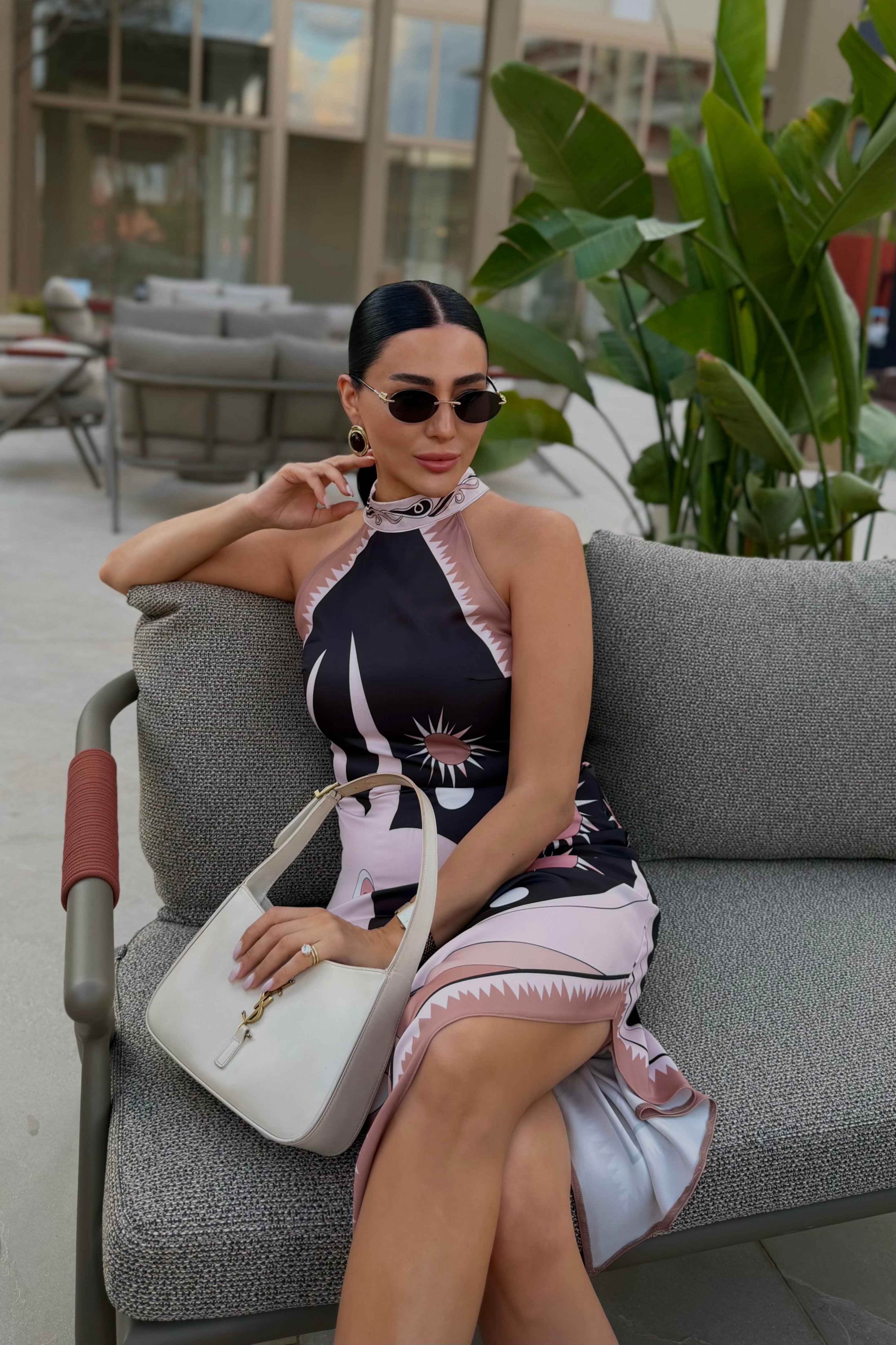 MARKA MODEL HALTER YAKA ASİMETRİK ELBİSE SİYAH PEMBE 