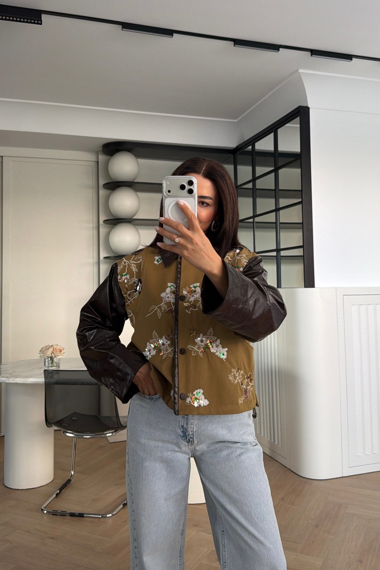 MARKA MODEL İŞLEMELİ DERİ DETAYLI CEKET HAKİ 