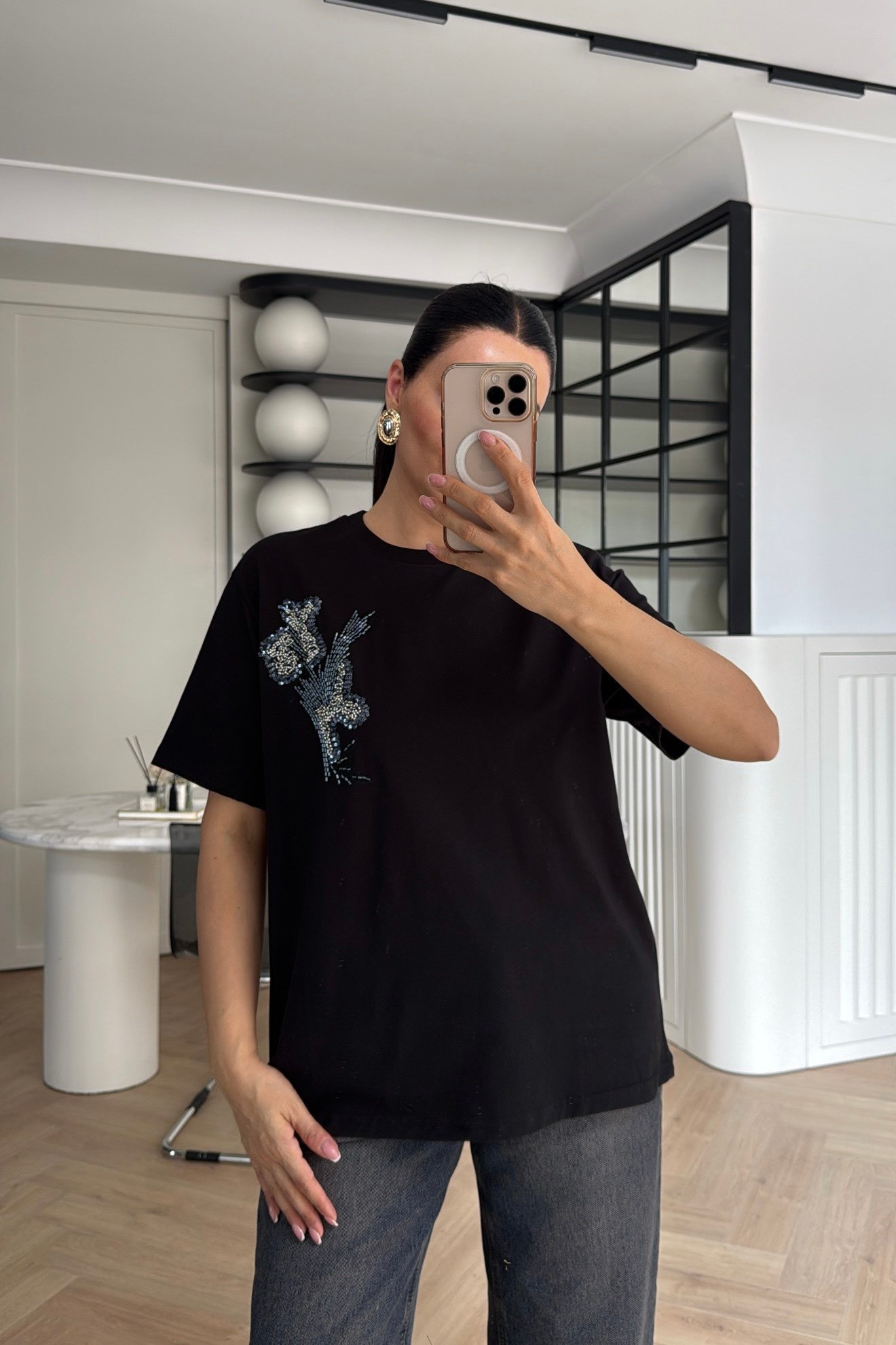 MARKA MODEL İŞLEMELİ TİŞÖRT SİYAH