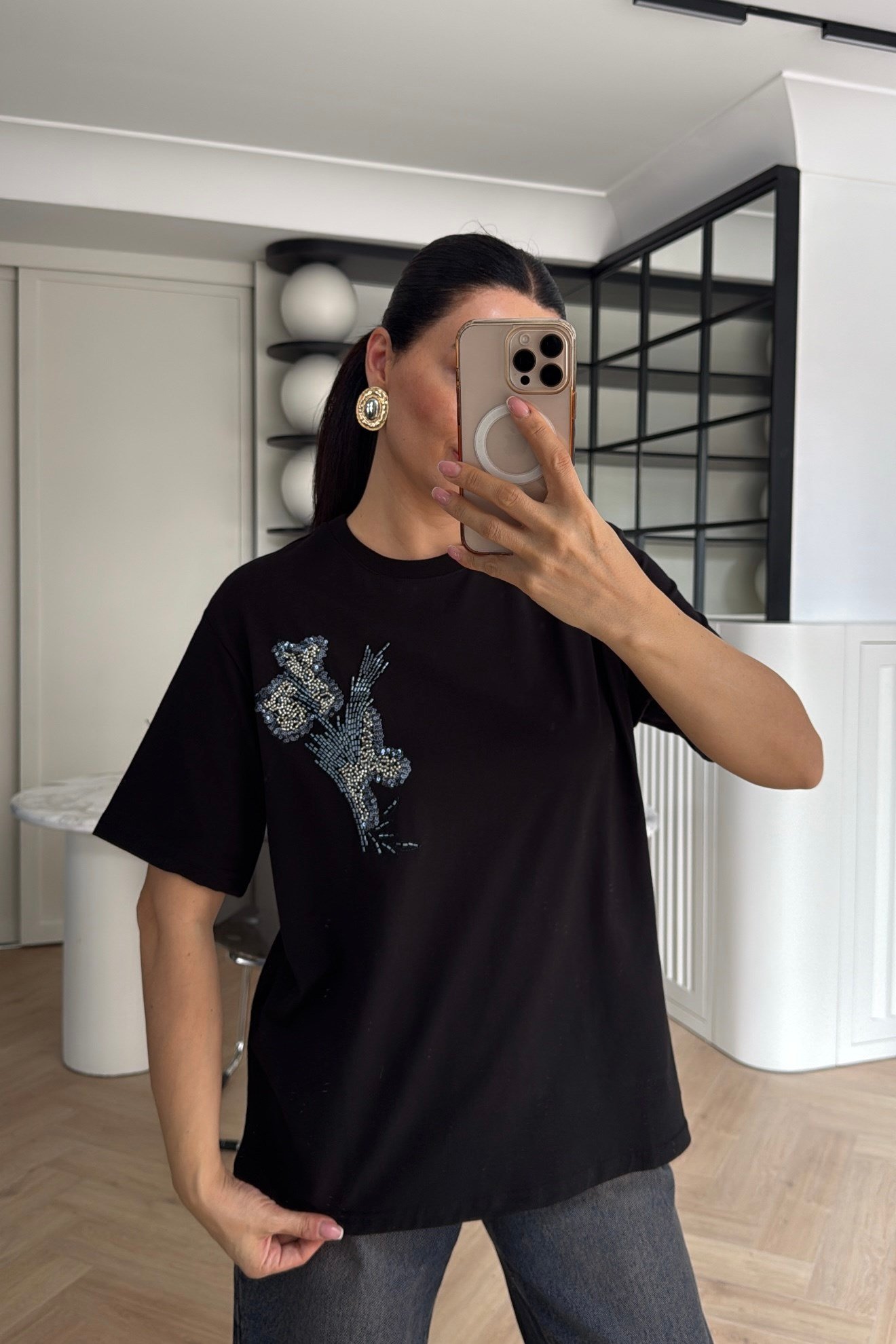 MARKA MODEL İŞLEMELİ TİŞÖRT SİYAH