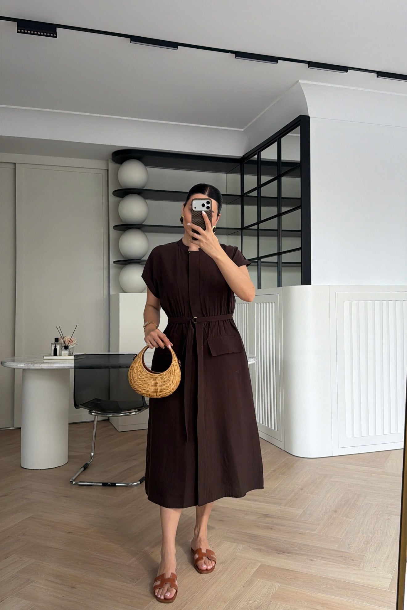 MARKA MODEL KEMERLİ CEP DETAYLI MİDİ ELBİSE KAHVE
