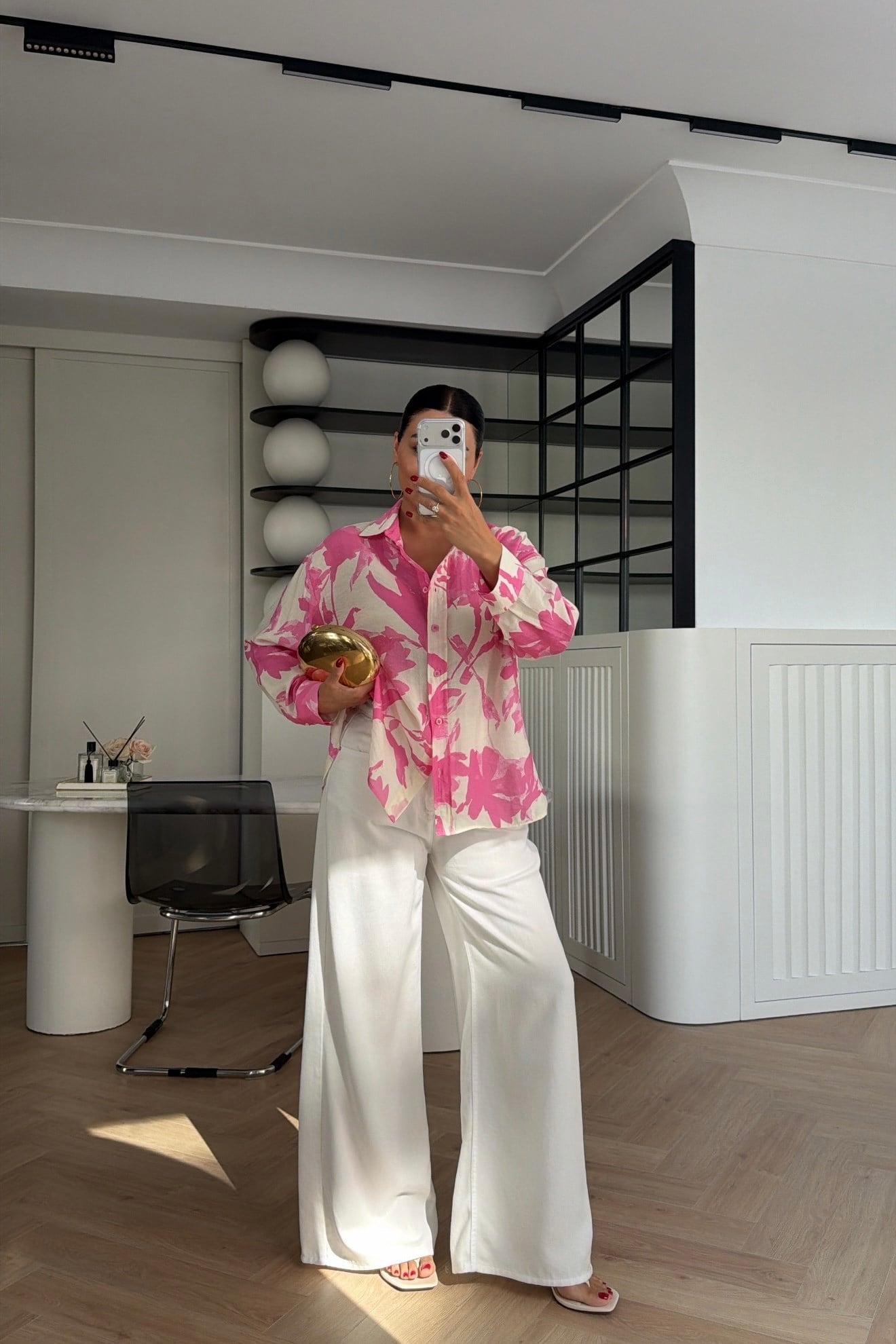 MARKA MODEL PEMBE DESENLİ OVERSİZE GÖMLEK  