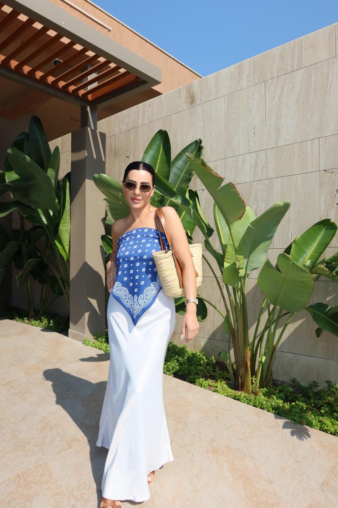 MAVİ DESENLİ SATEN FULAR BLUZ