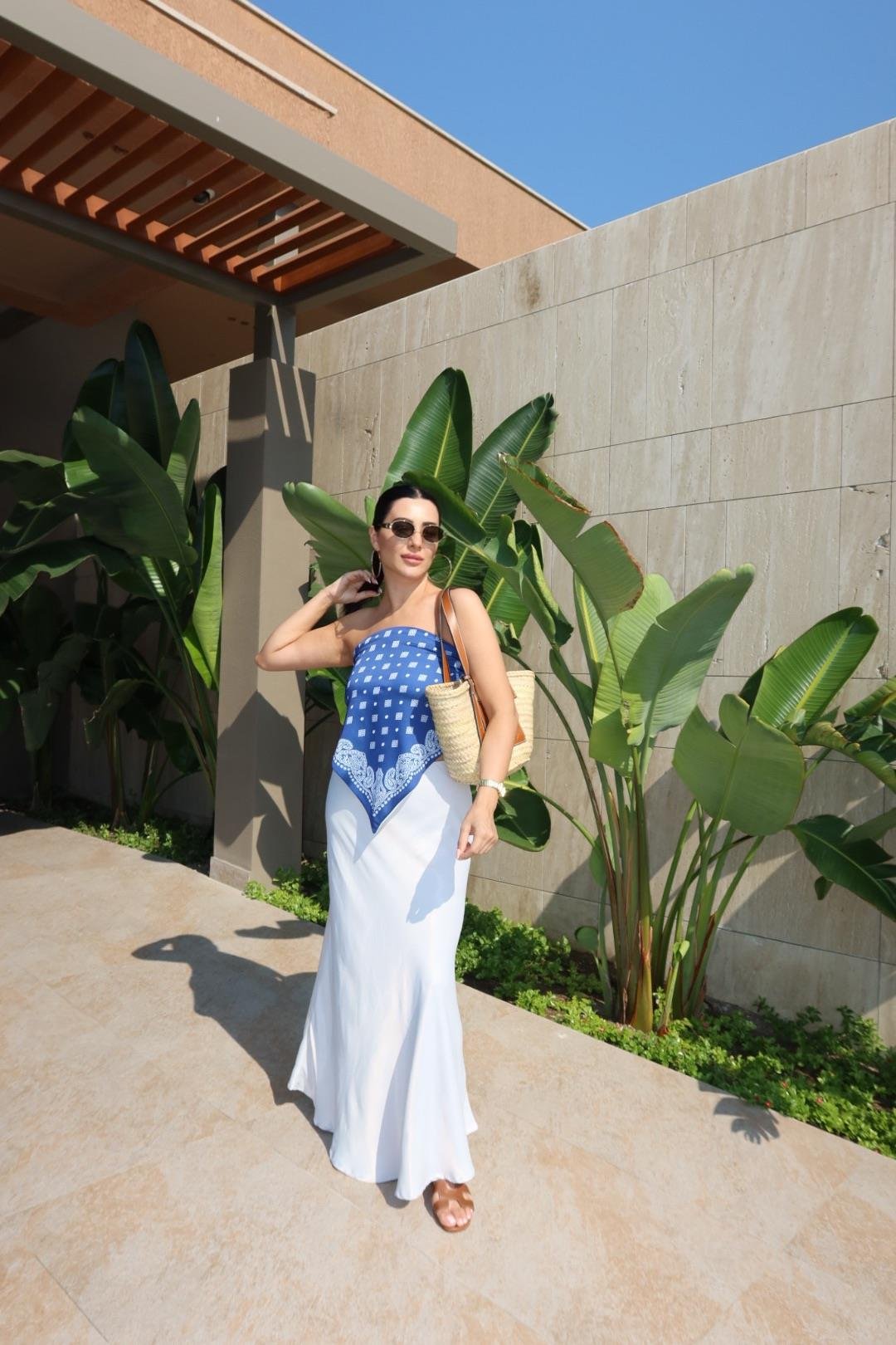 MAVİ DESENLİ SATEN FULAR BLUZ