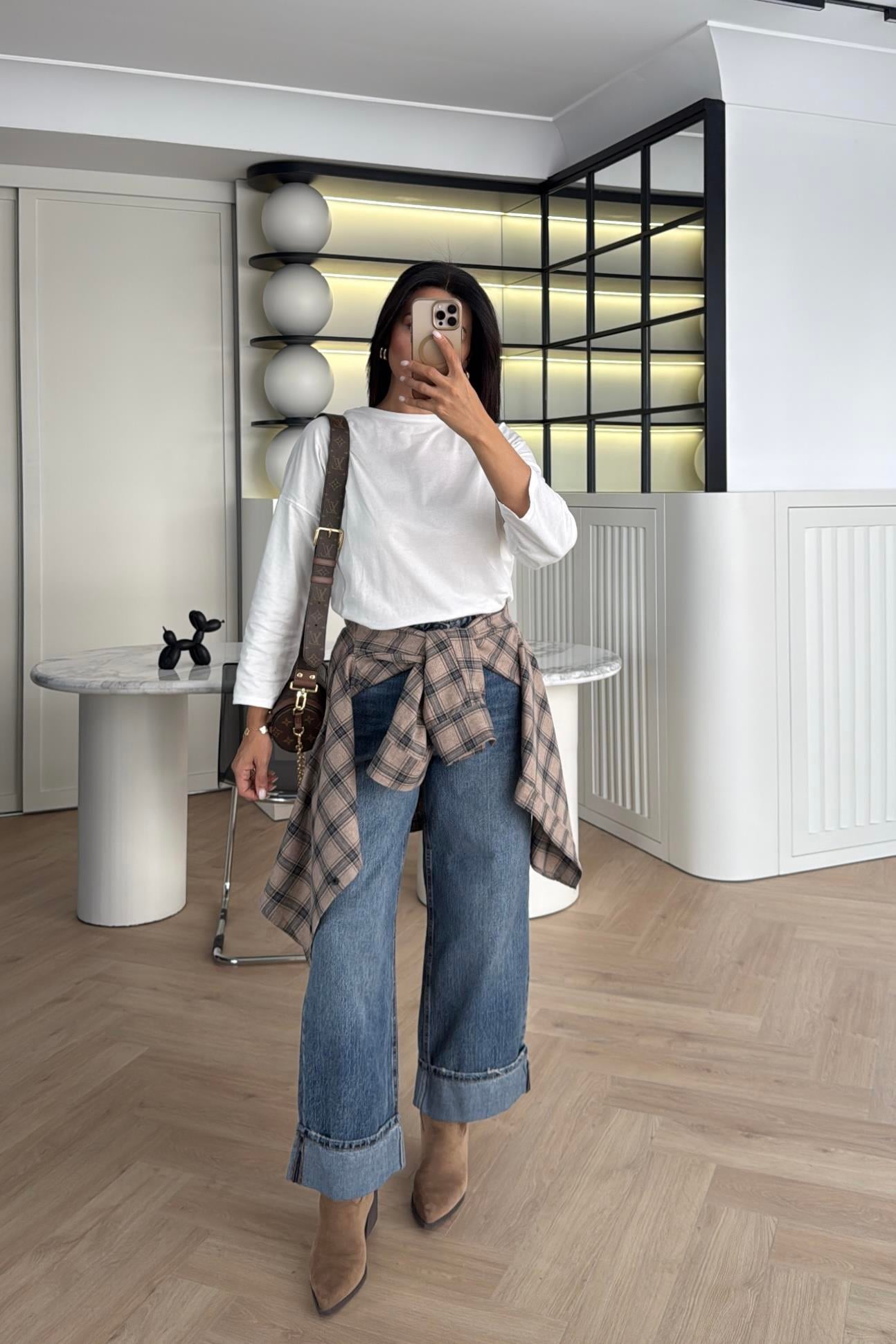 MAVİ PAÇASI KATLI JEAN